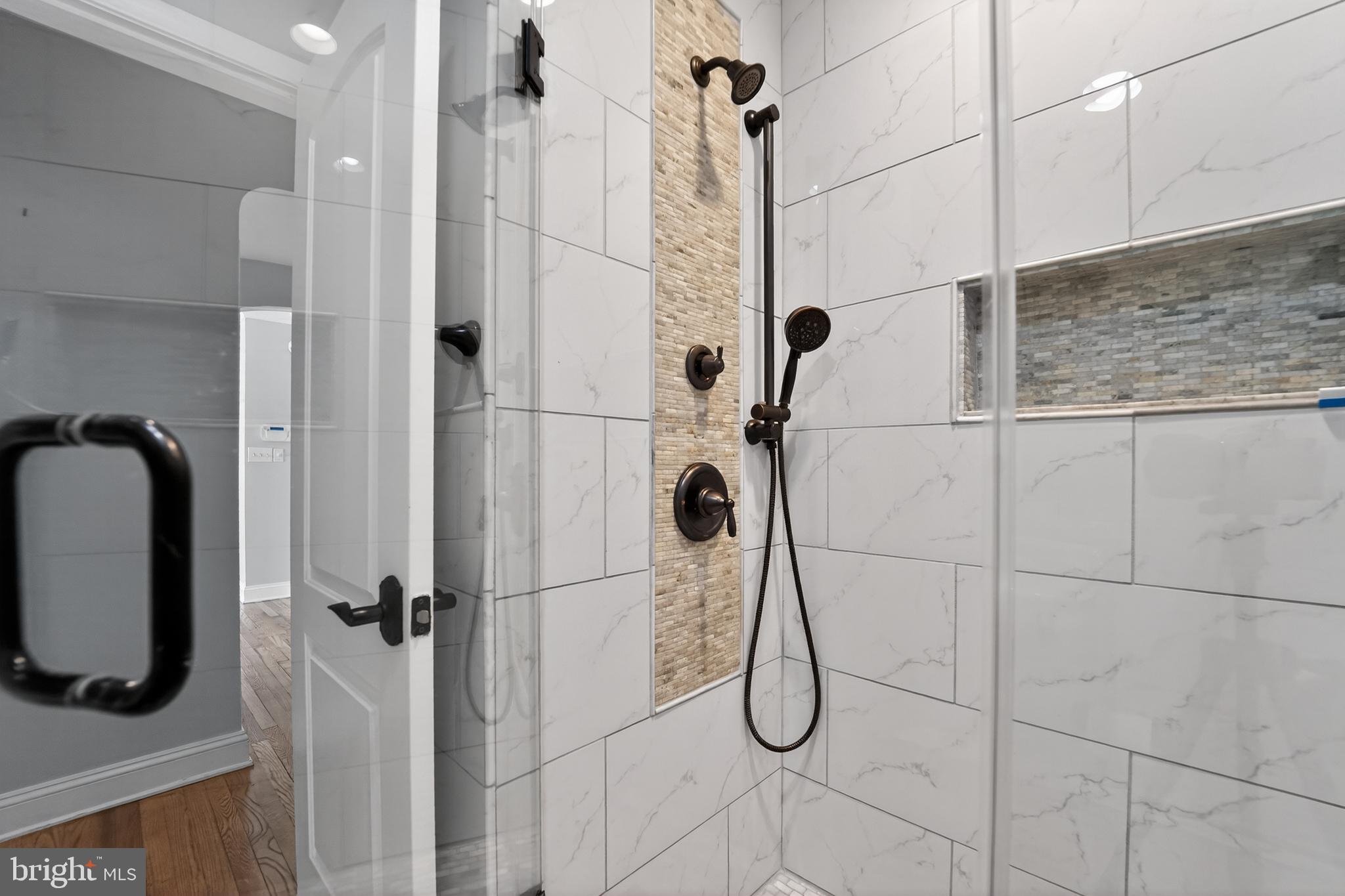 DARNALL MANOR - Residential