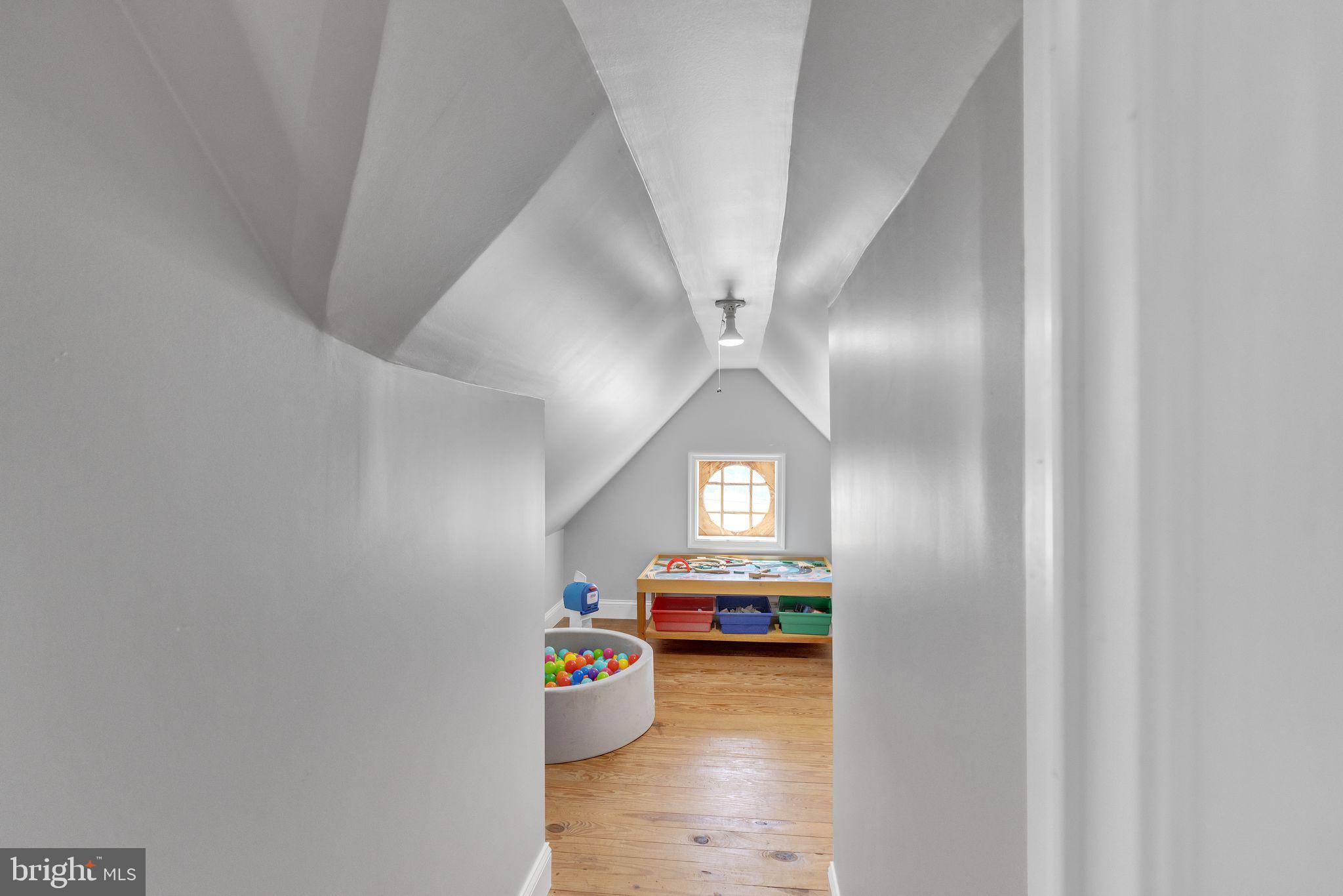 DARNALL MANOR - Residential