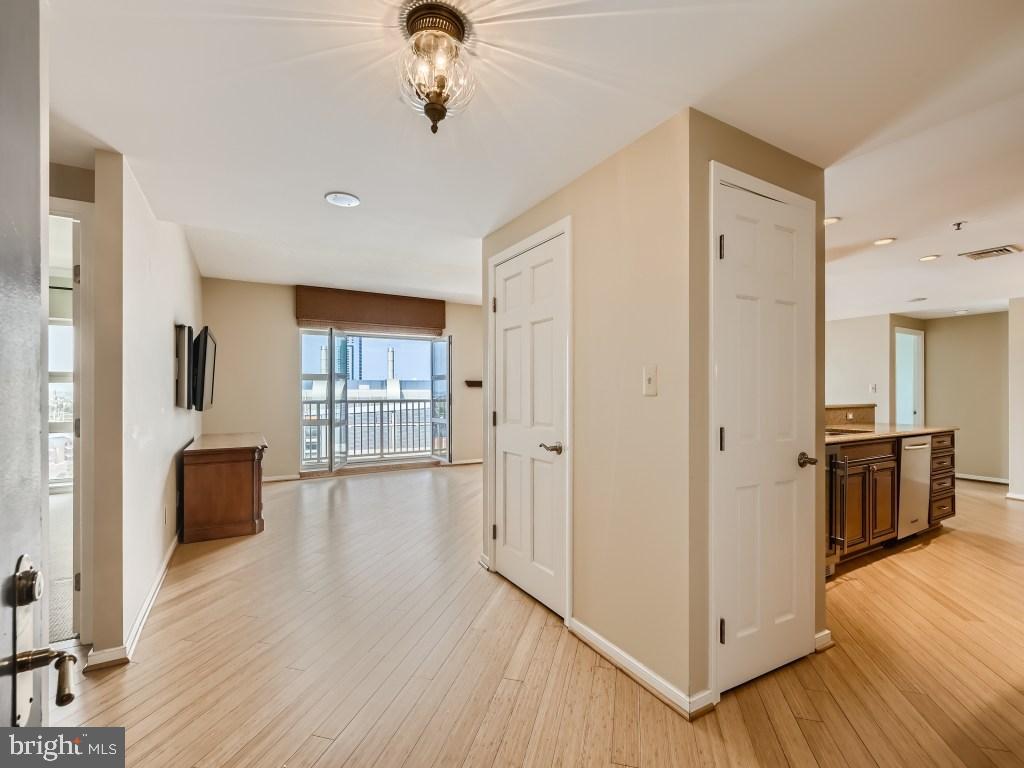 250 PRESIDENT STREET 806