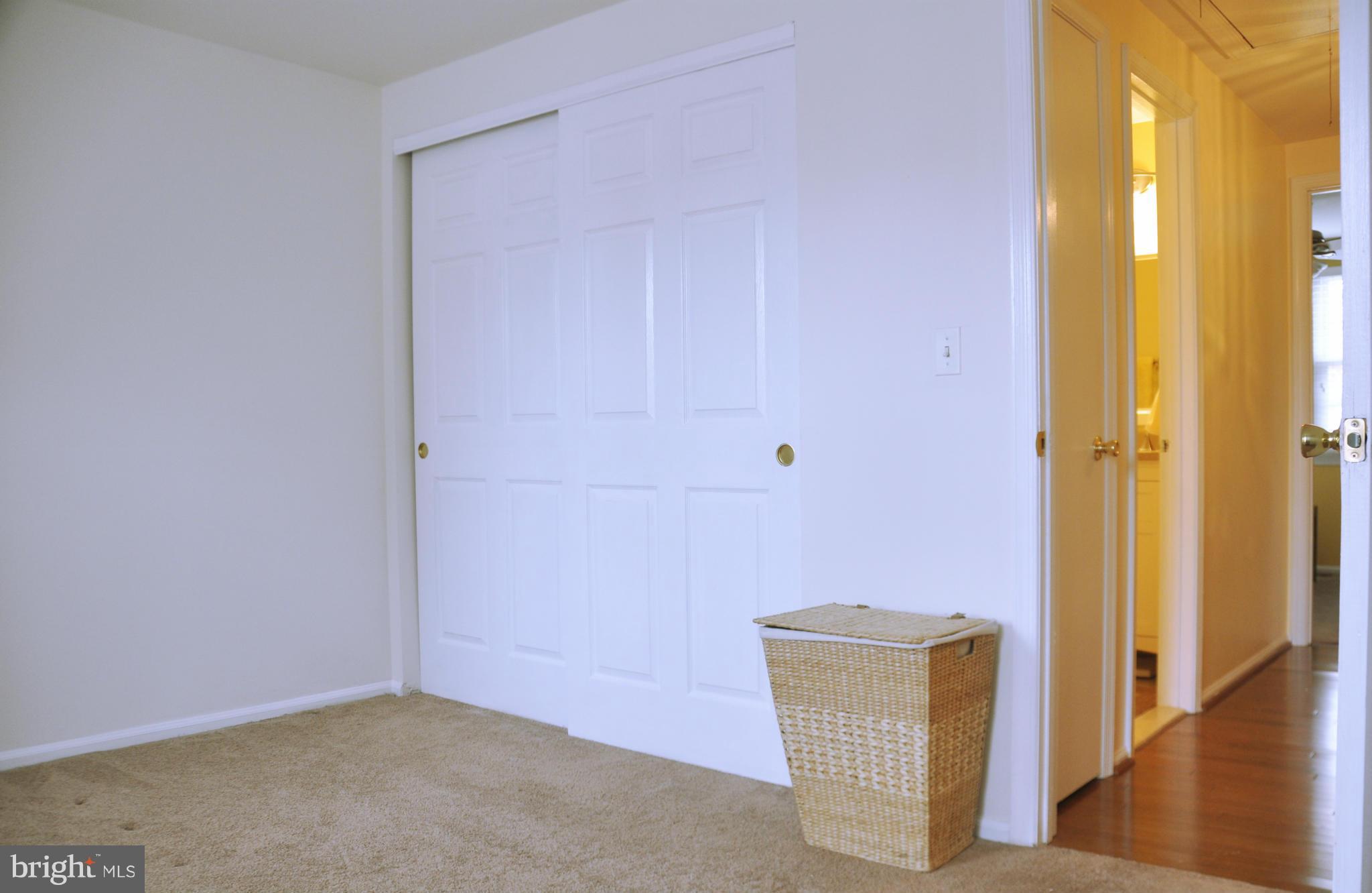 COUNTRYSIDE - Residential