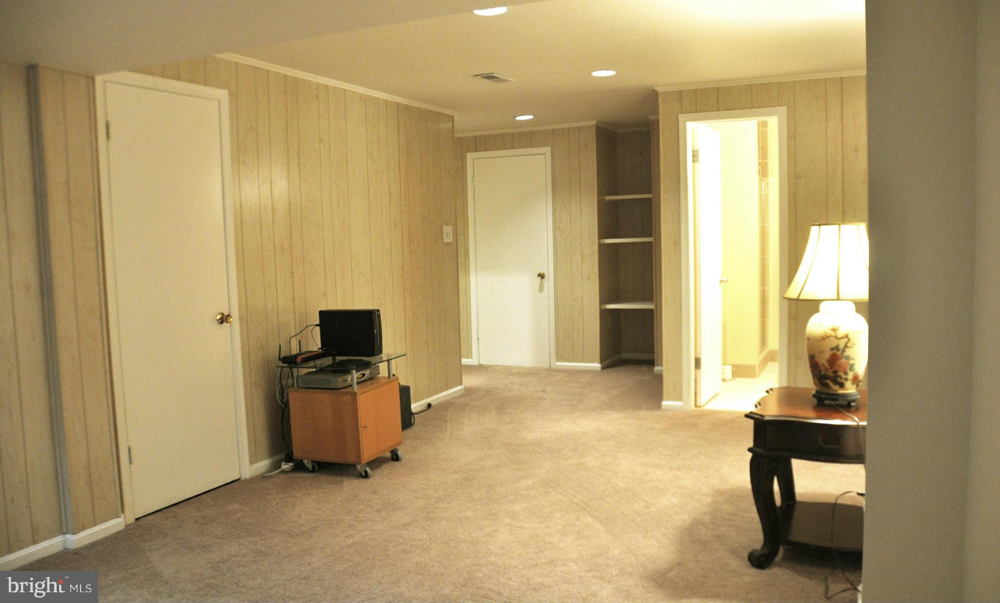 COUNTRYSIDE - Residential