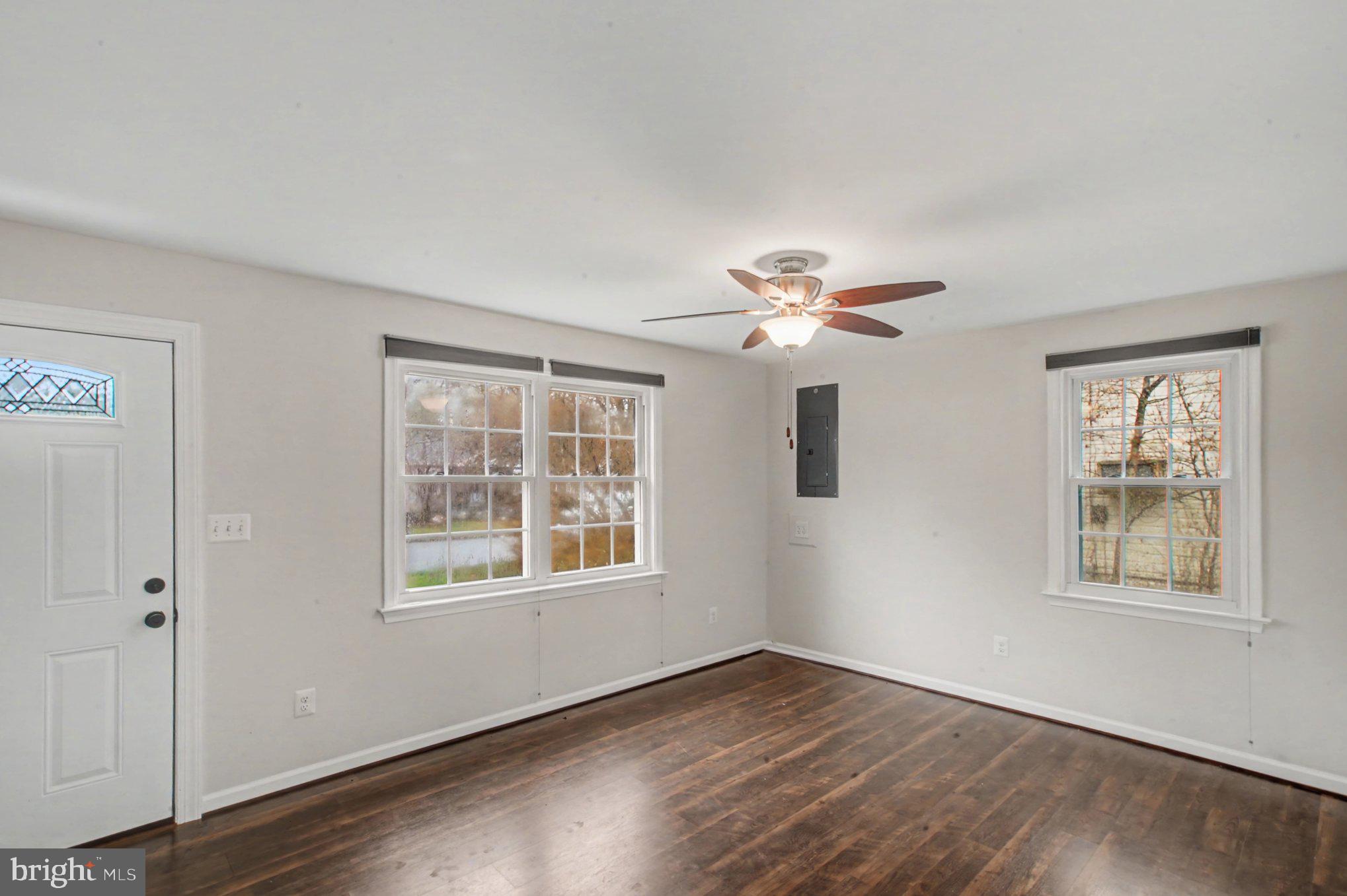 BLUFF POINT - Residential