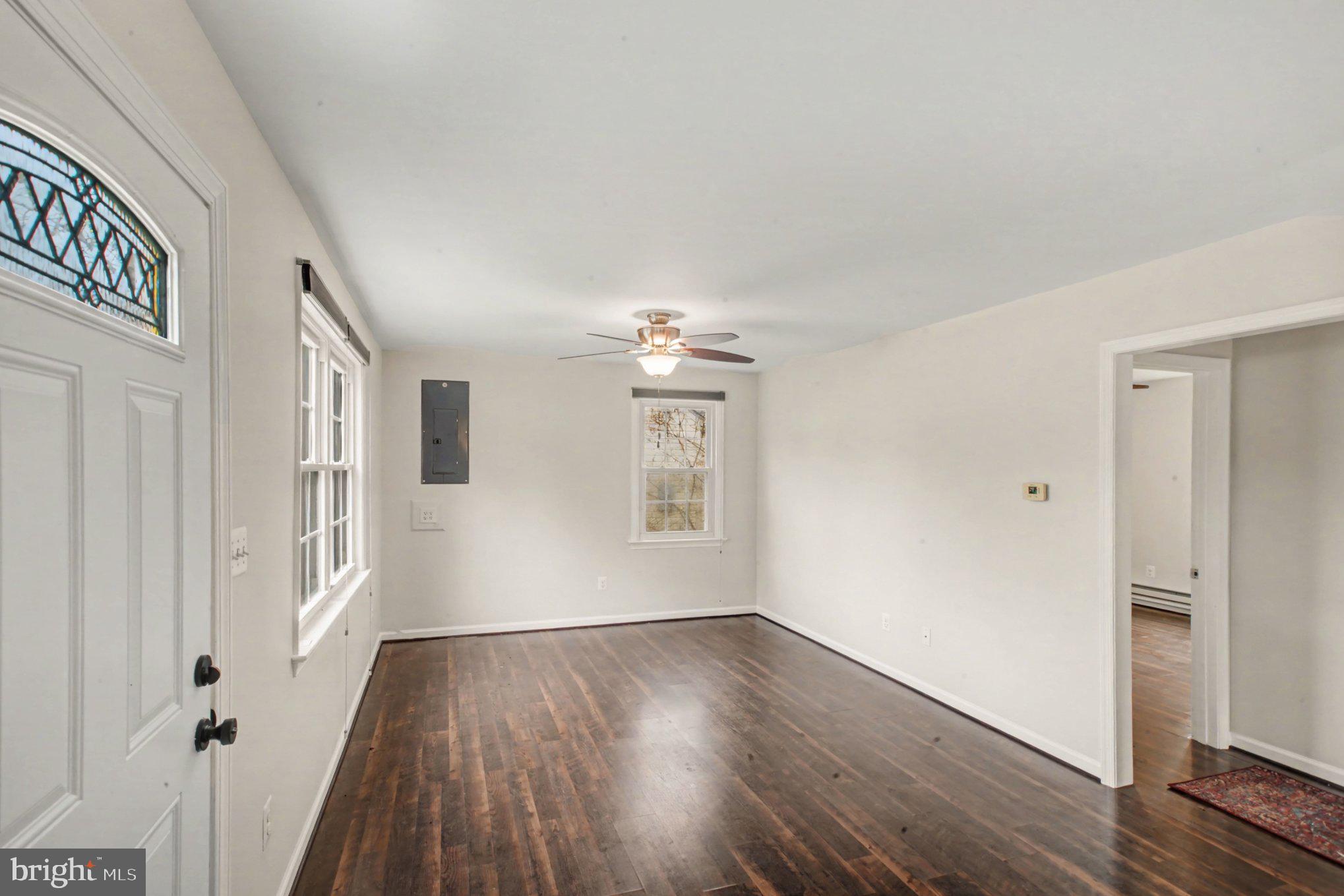 BLUFF POINT - Residential