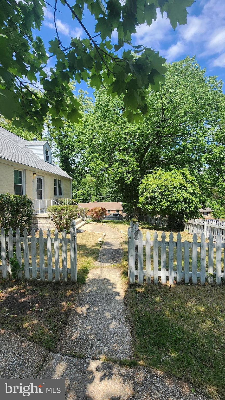 TEMPLE HILLS PARK - Residential
