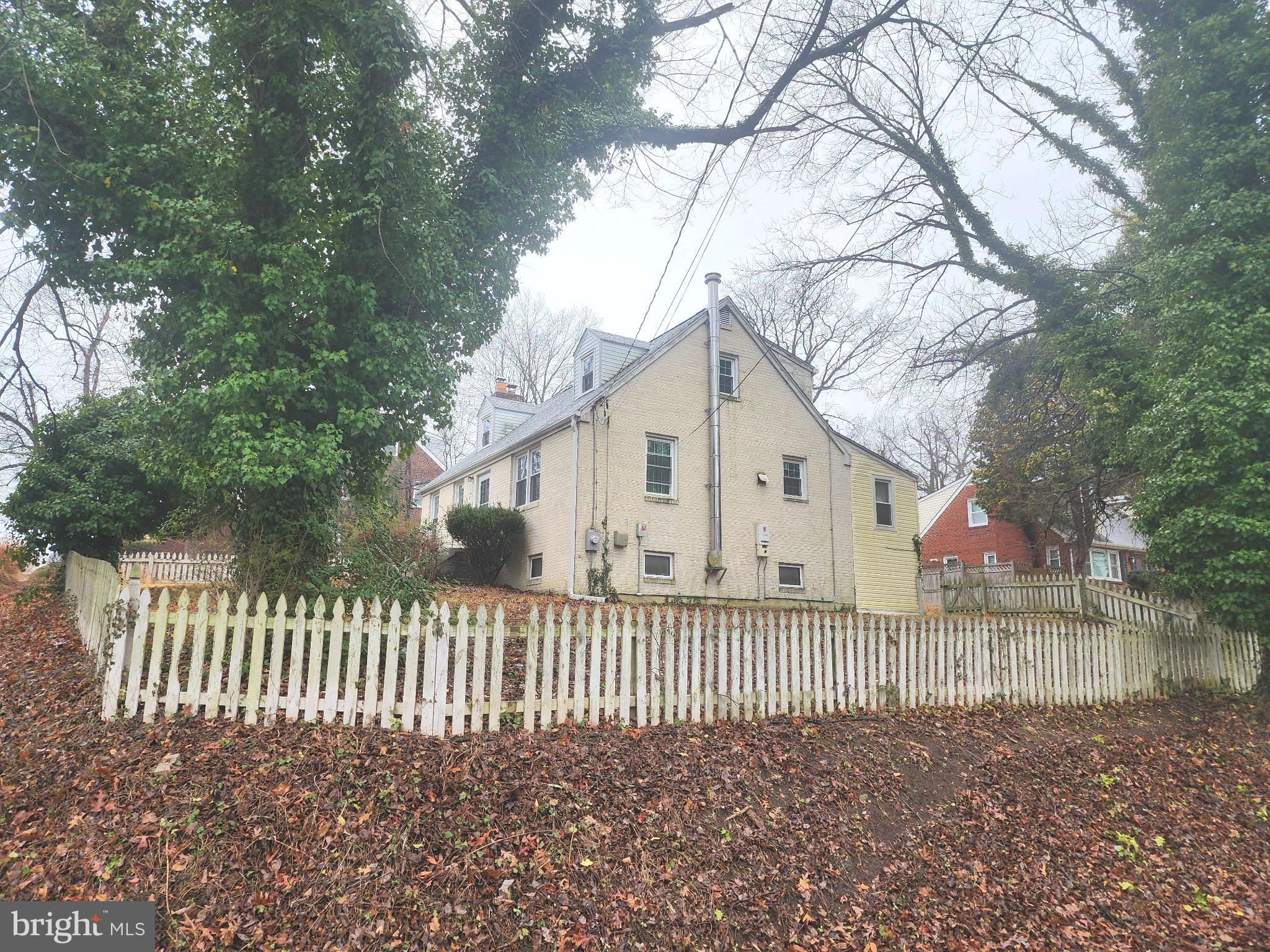 TEMPLE HILLS PARK - Residential
