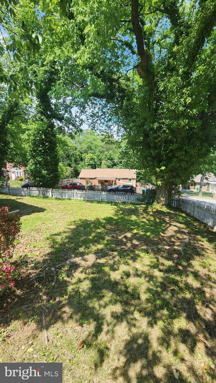 TEMPLE HILLS PARK - Residential