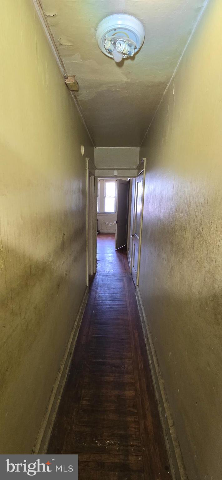 LOGAN - Commercial Sale