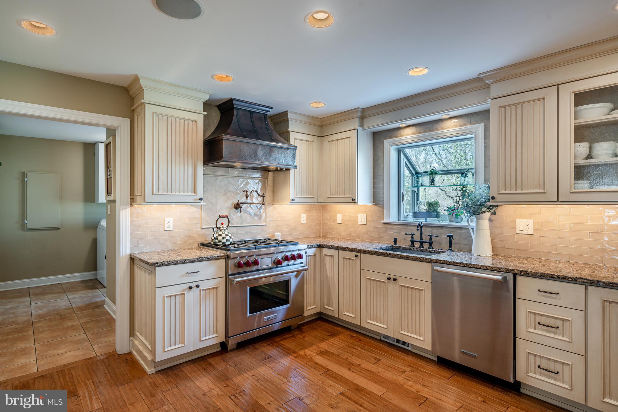 HERON HILL - Residential