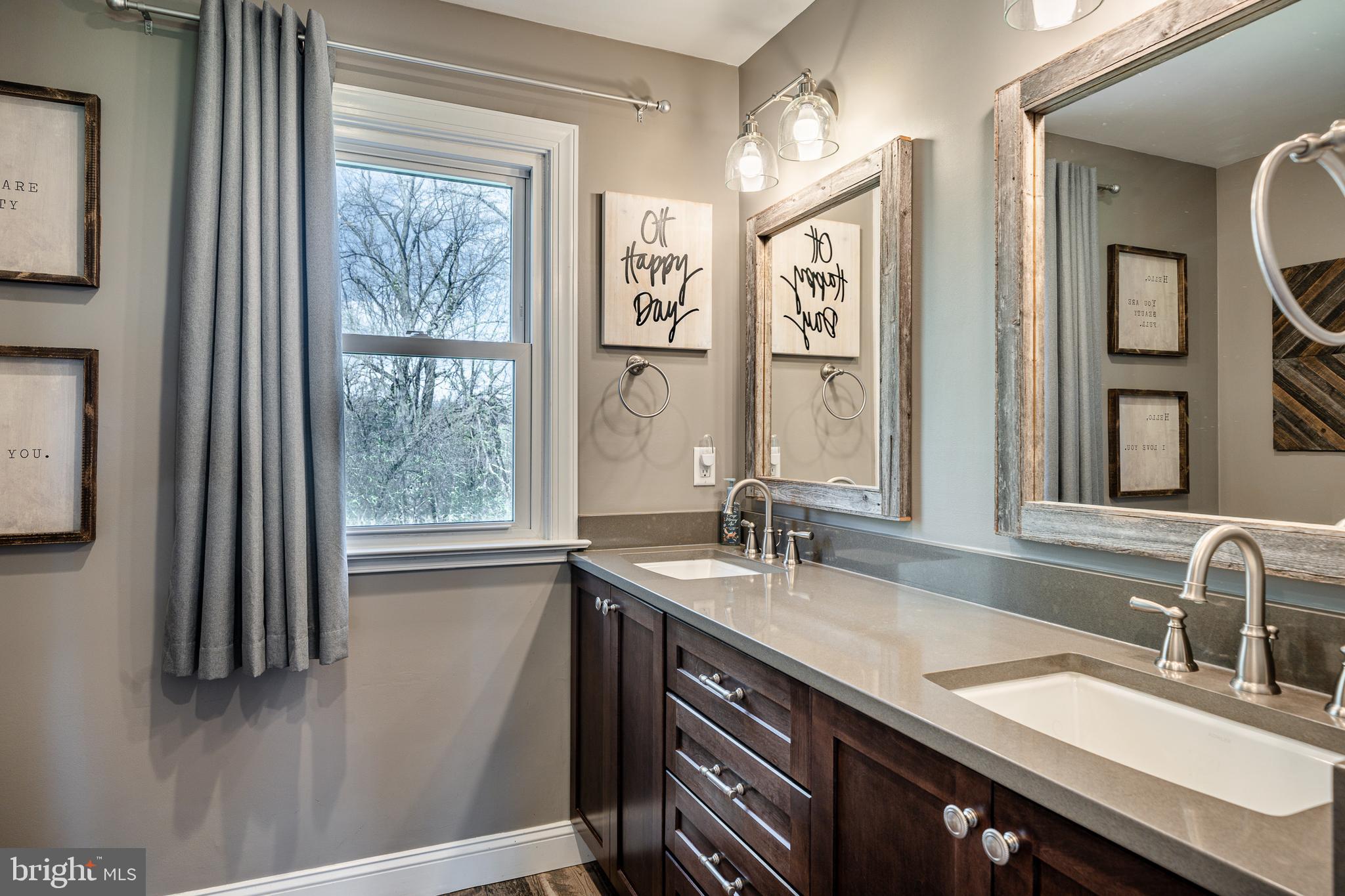 HERON HILL - Residential