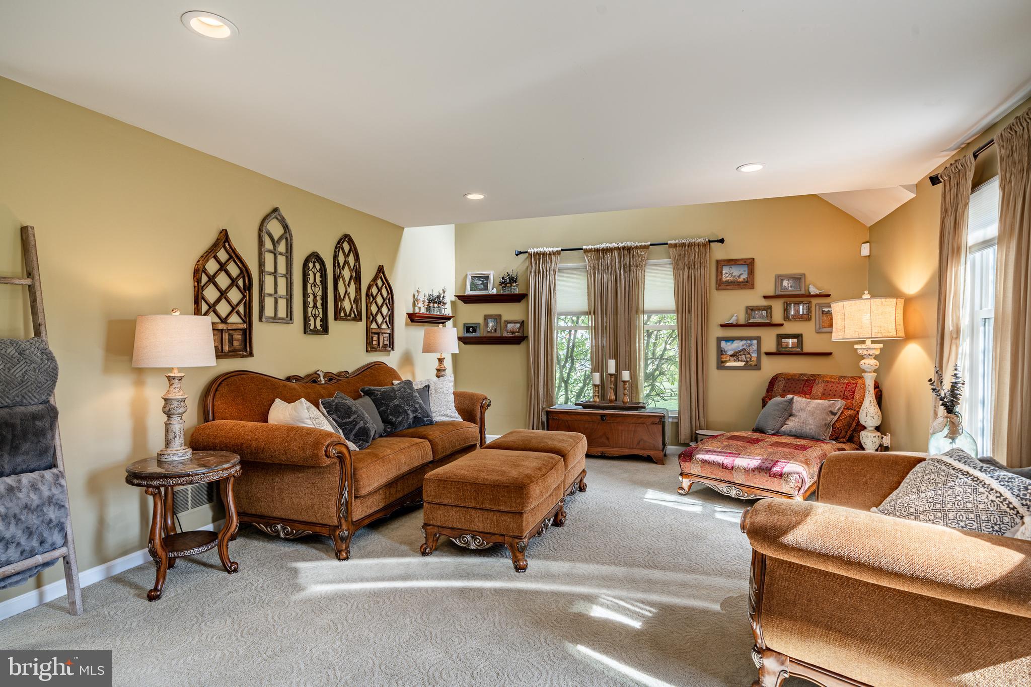 HERON HILL - Residential