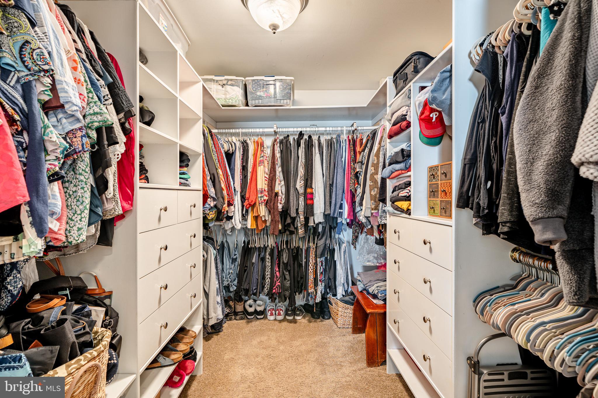 HERON HILL - Residential