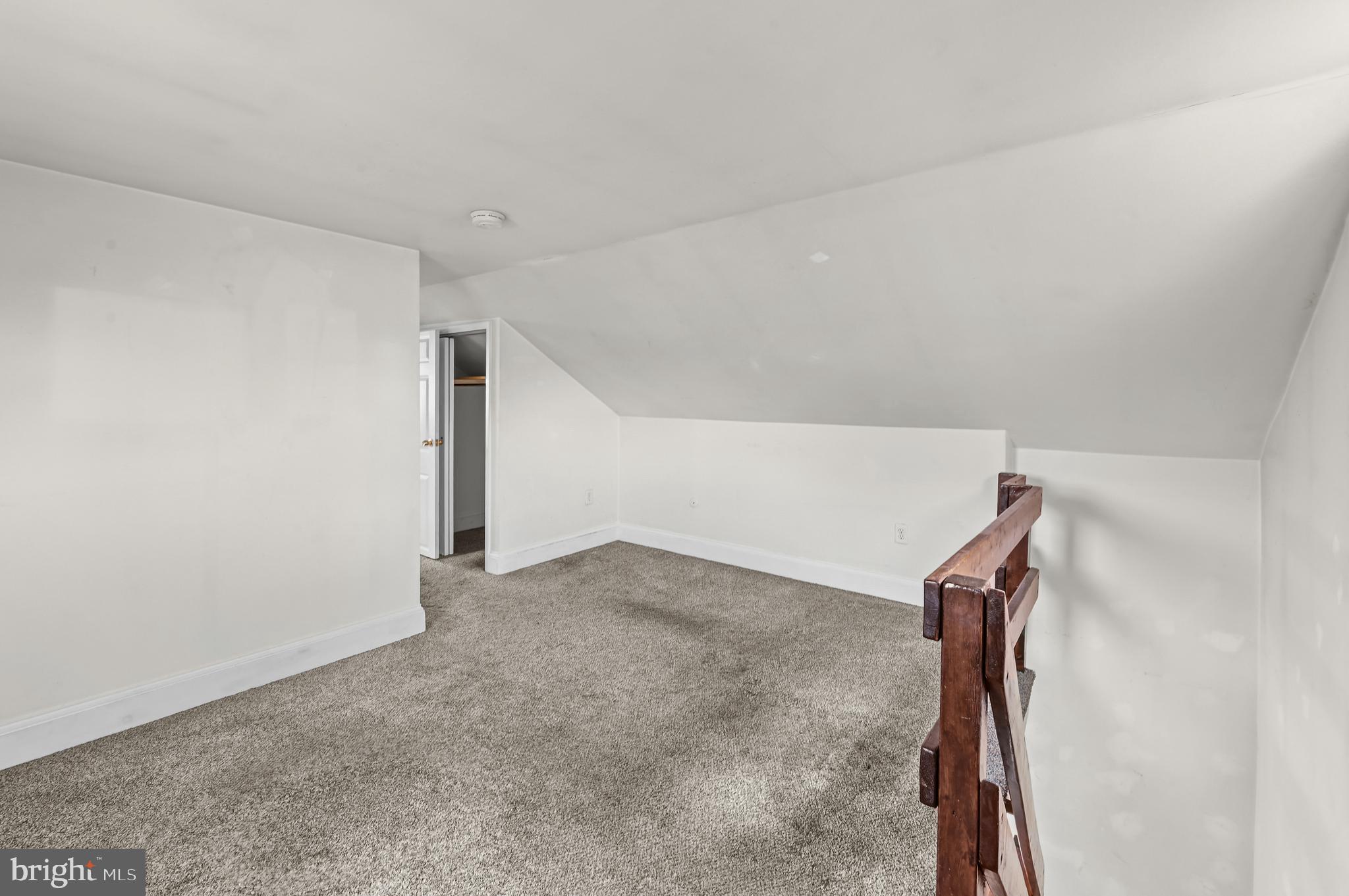 SPEEDWAY - Residential Income