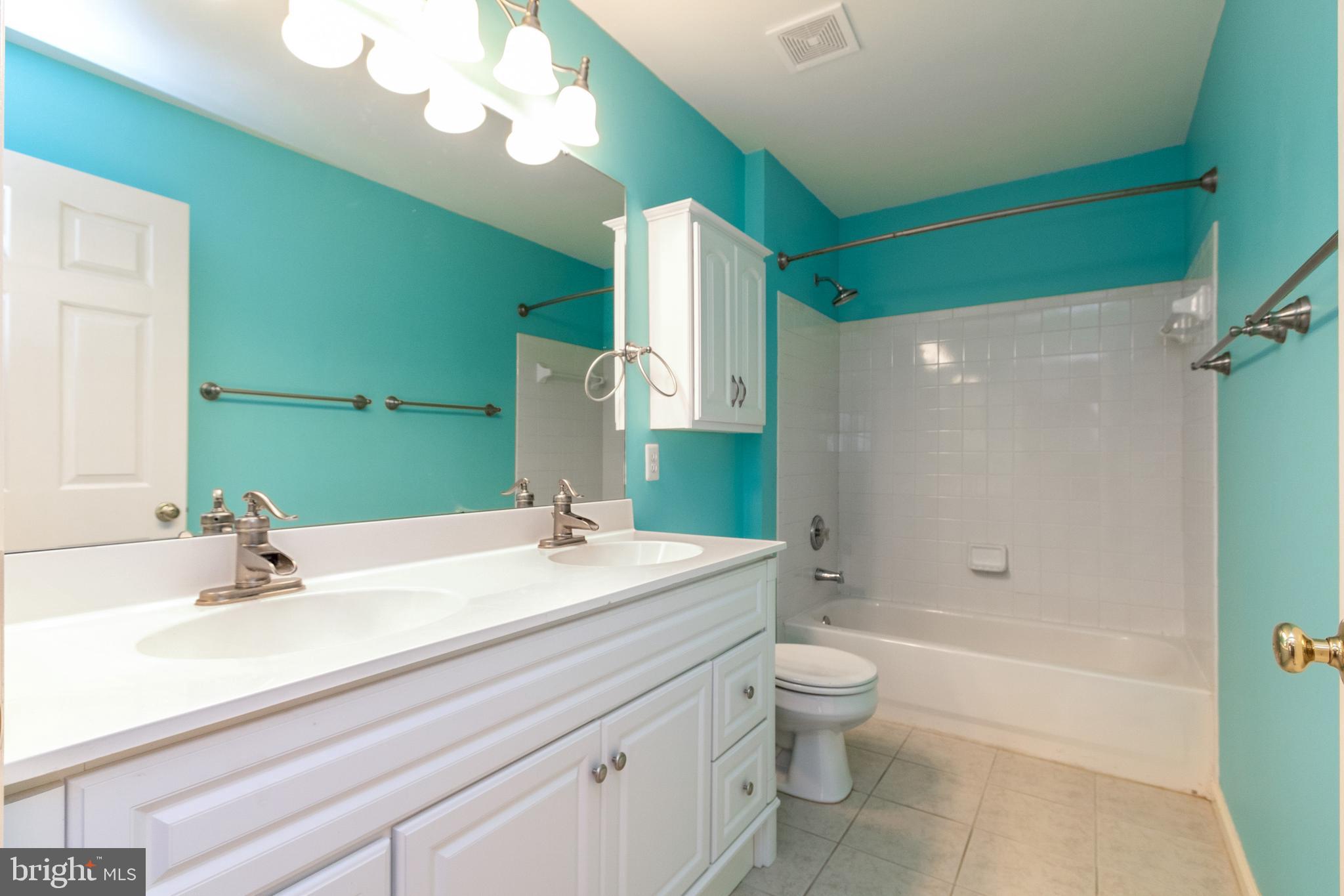 GREENHILL CROSSING - Residential