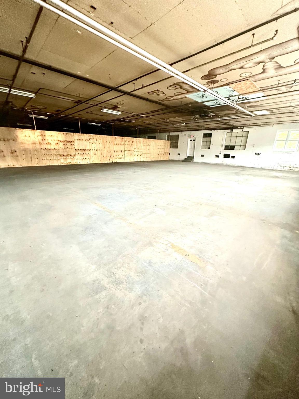 315-329 E 2ND STREET C & D