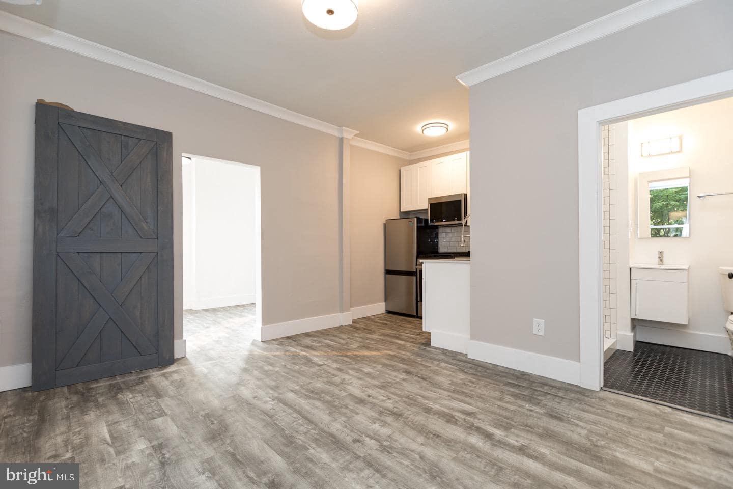 2434 E DAUPHIN STREET 2R
