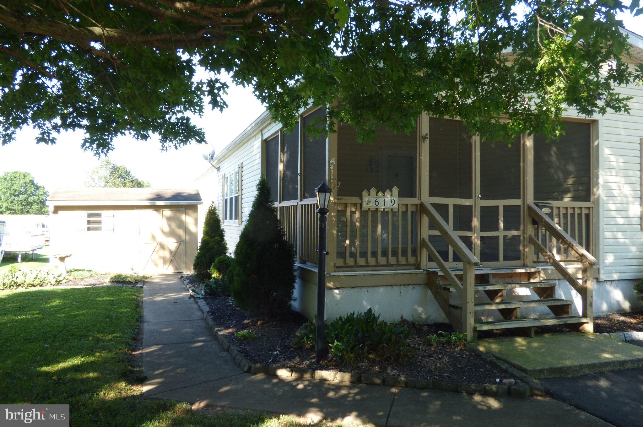 619 MIMOSA STREET