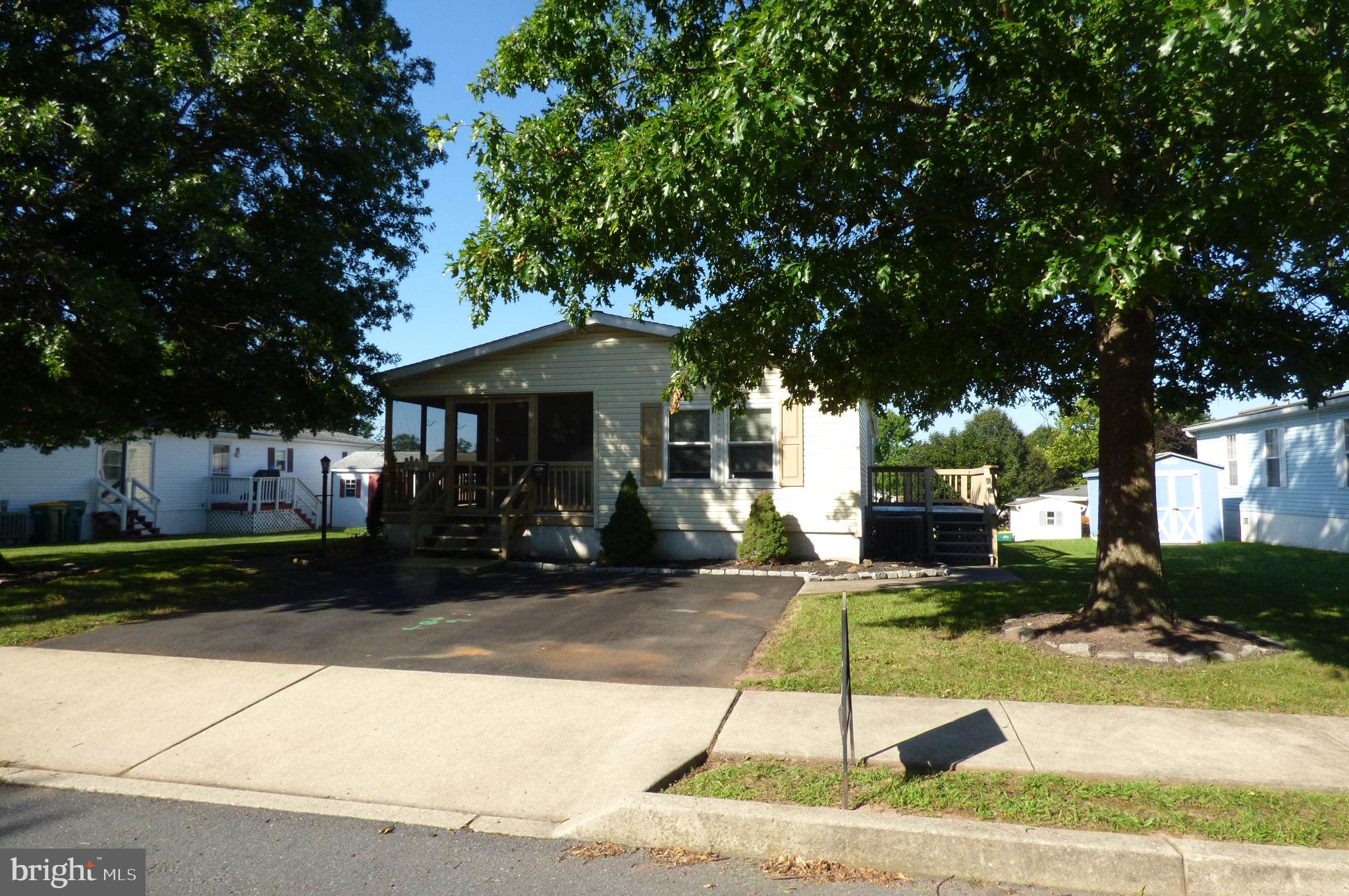 619 MIMOSA STREET