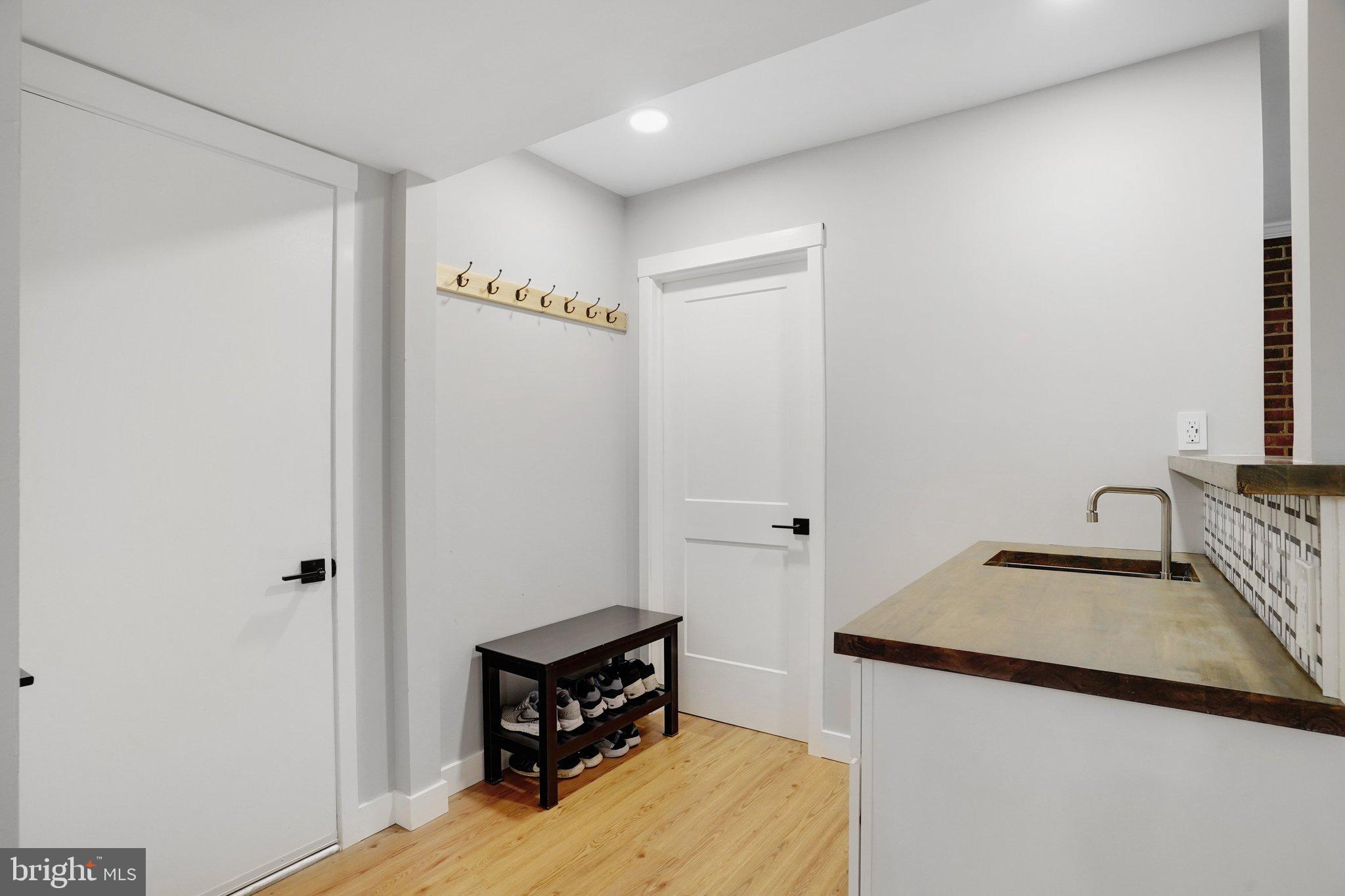 LAKEWOOD HILLS - Residential