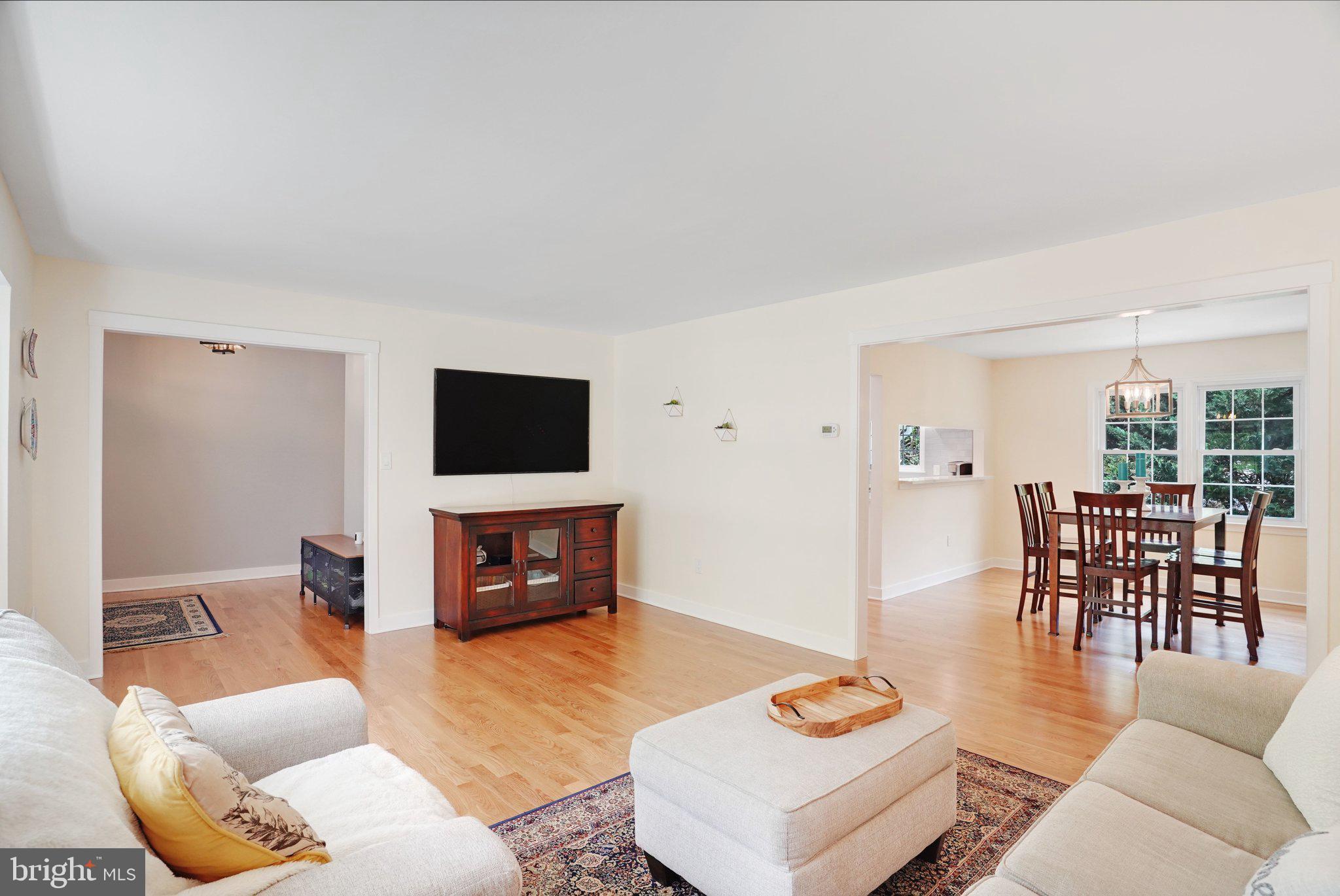 LAKEWOOD HILLS - Residential