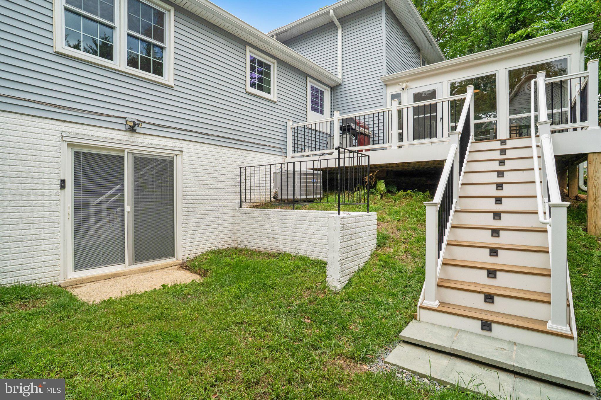 LAKEWOOD HILLS - Residential