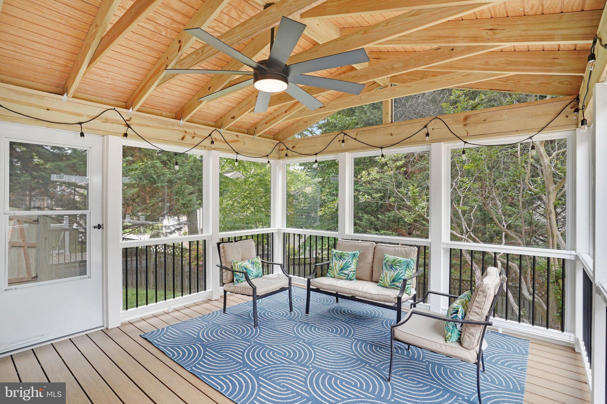 LAKEWOOD HILLS - Residential