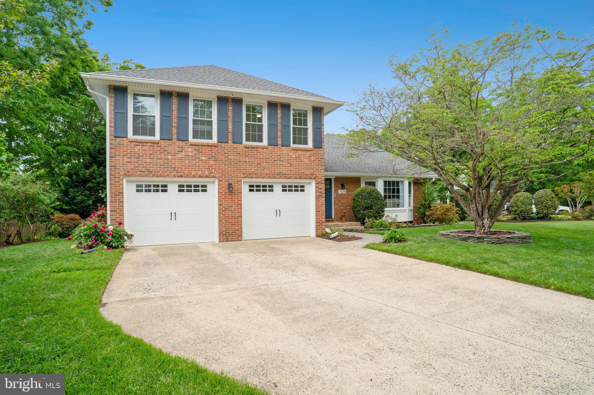 LAKEWOOD HILLS - Residential
