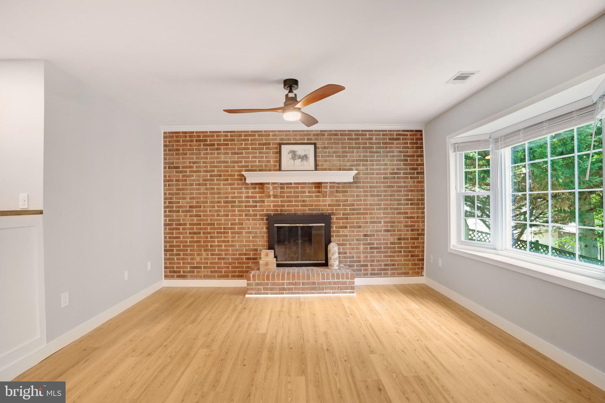 LAKEWOOD HILLS - Residential