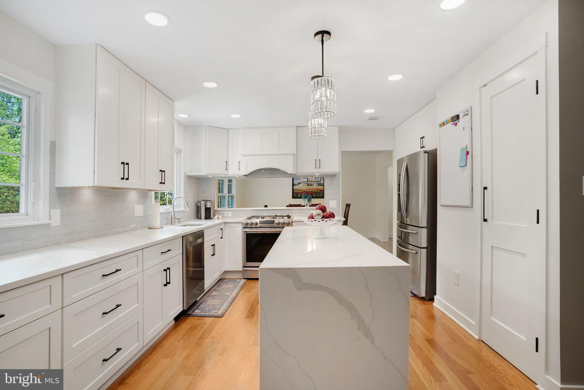 LAKEWOOD HILLS - Residential