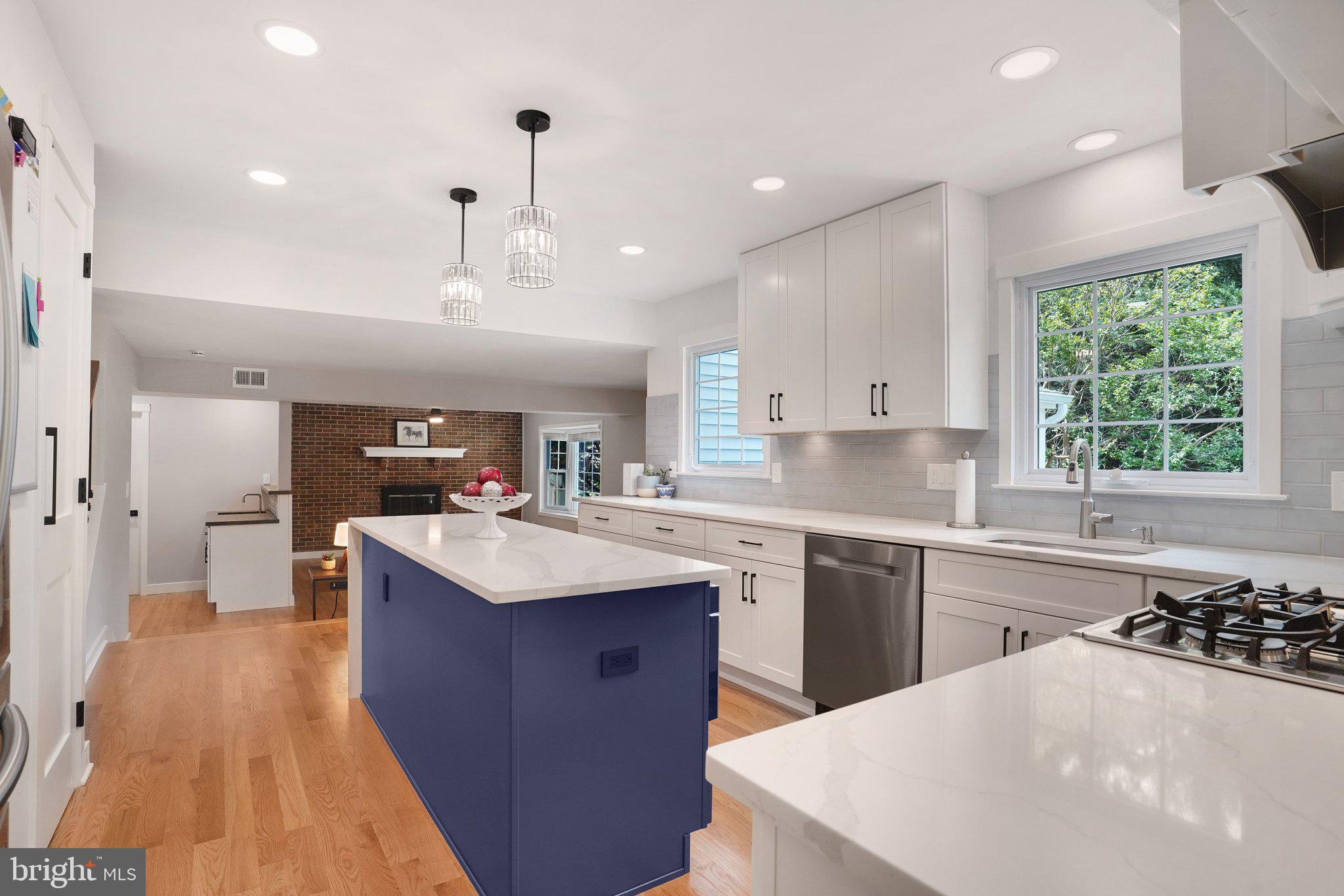 LAKEWOOD HILLS - Residential
