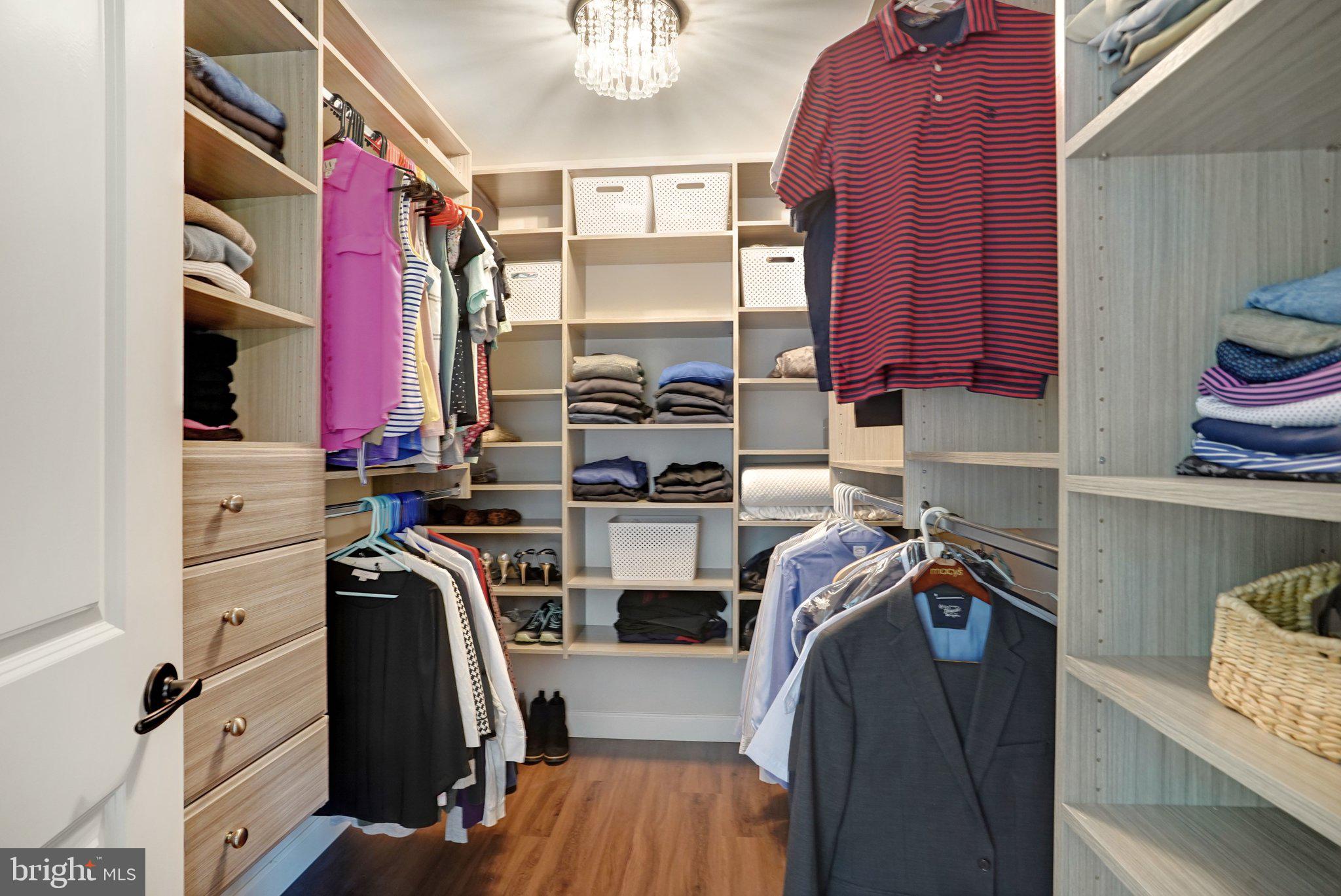 LAKEWOOD HILLS - Residential
