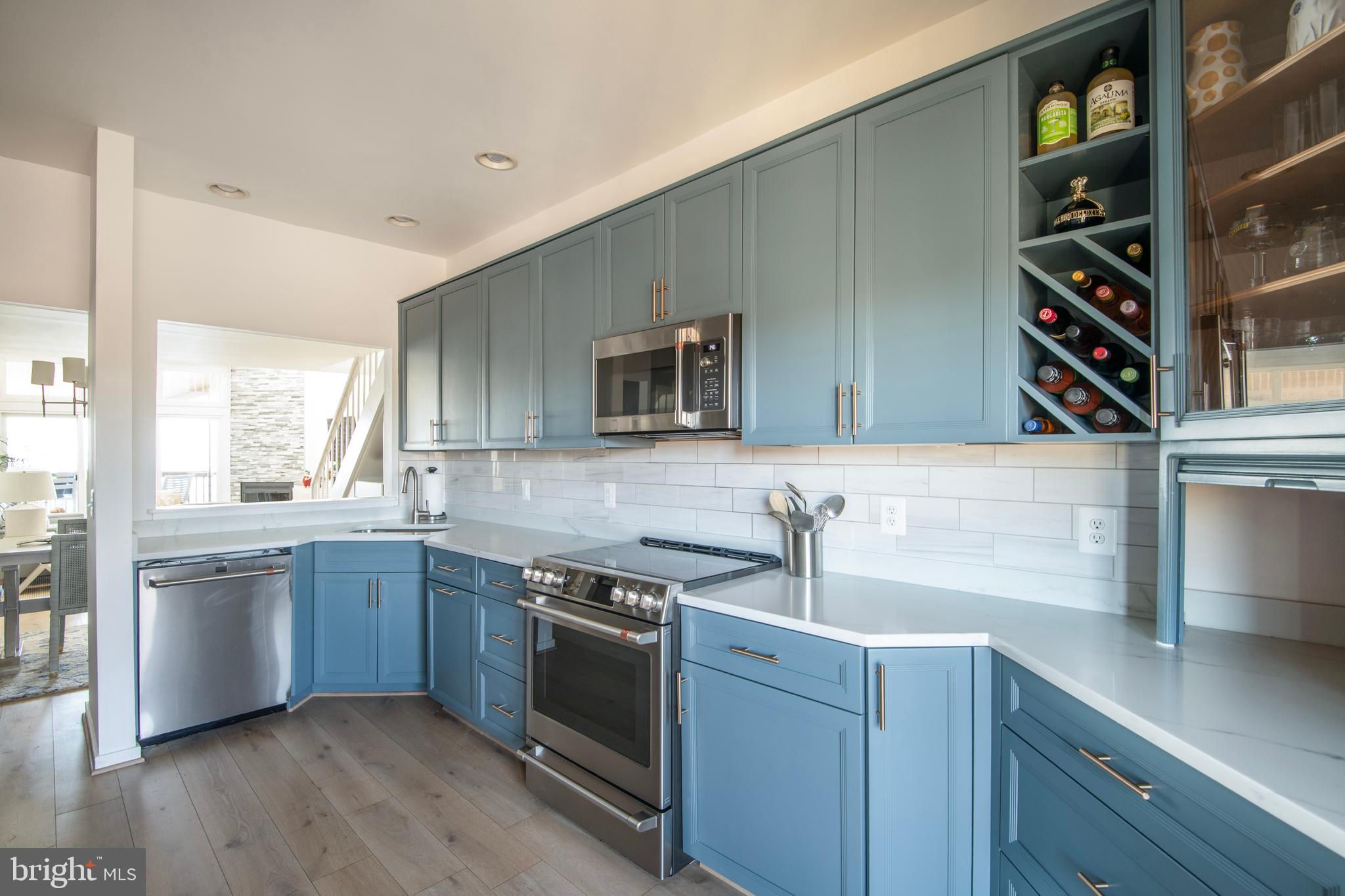 CHESAPEAKE HARBOUR - Residential