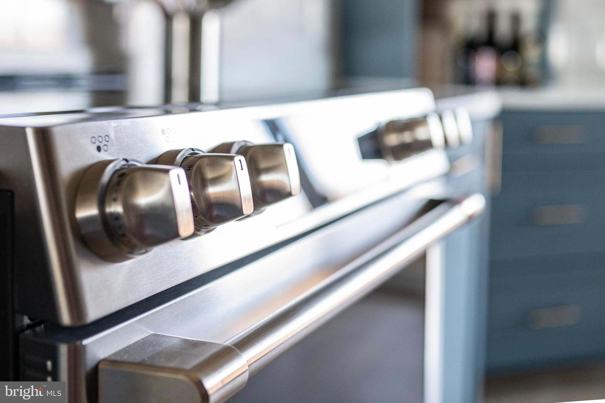 CHESAPEAKE HARBOUR - Residential