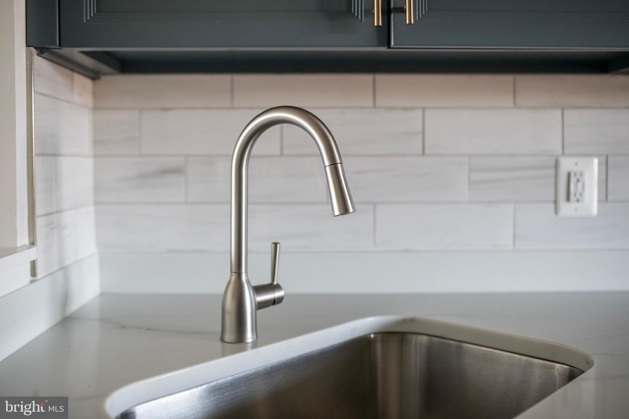 CHESAPEAKE HARBOUR - Residential