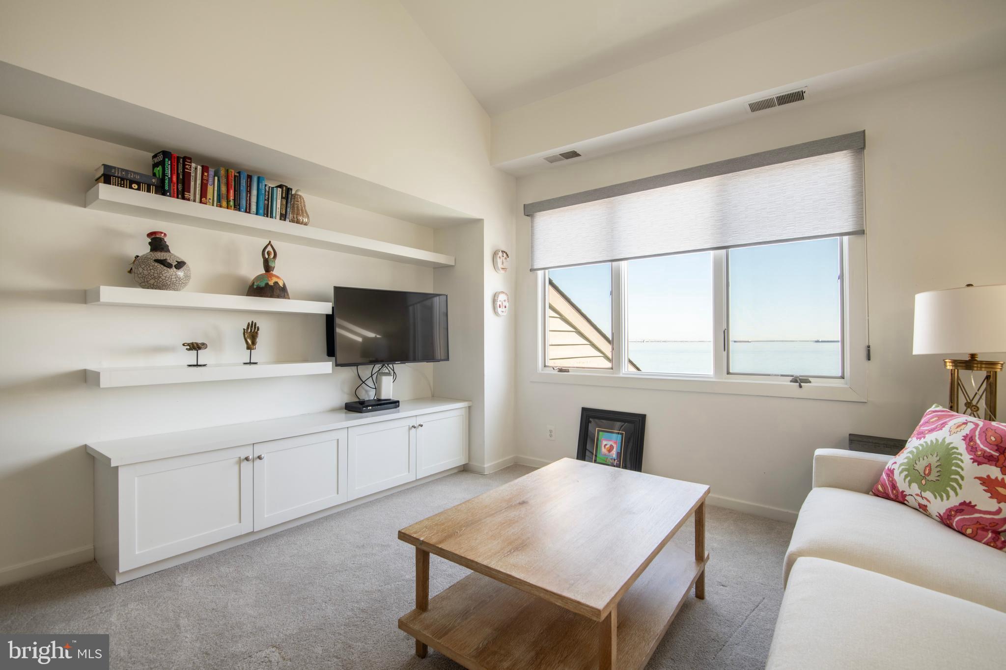 CHESAPEAKE HARBOUR - Residential