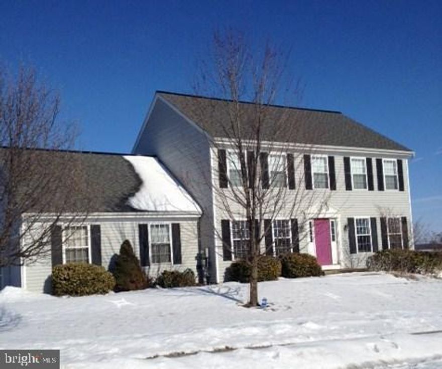 Beautifully maintained two story in the Northbrooke Development. Features include upgraded light fixtures, hardwood floors in foyer and Dining Room and crown molding in Great Room. Kitchen has a pantry, island and a SS gas stove. First floor laundry with built in cabinet for convenience. Unfinished basement ready for your personal touch w/radon mitigation system.
