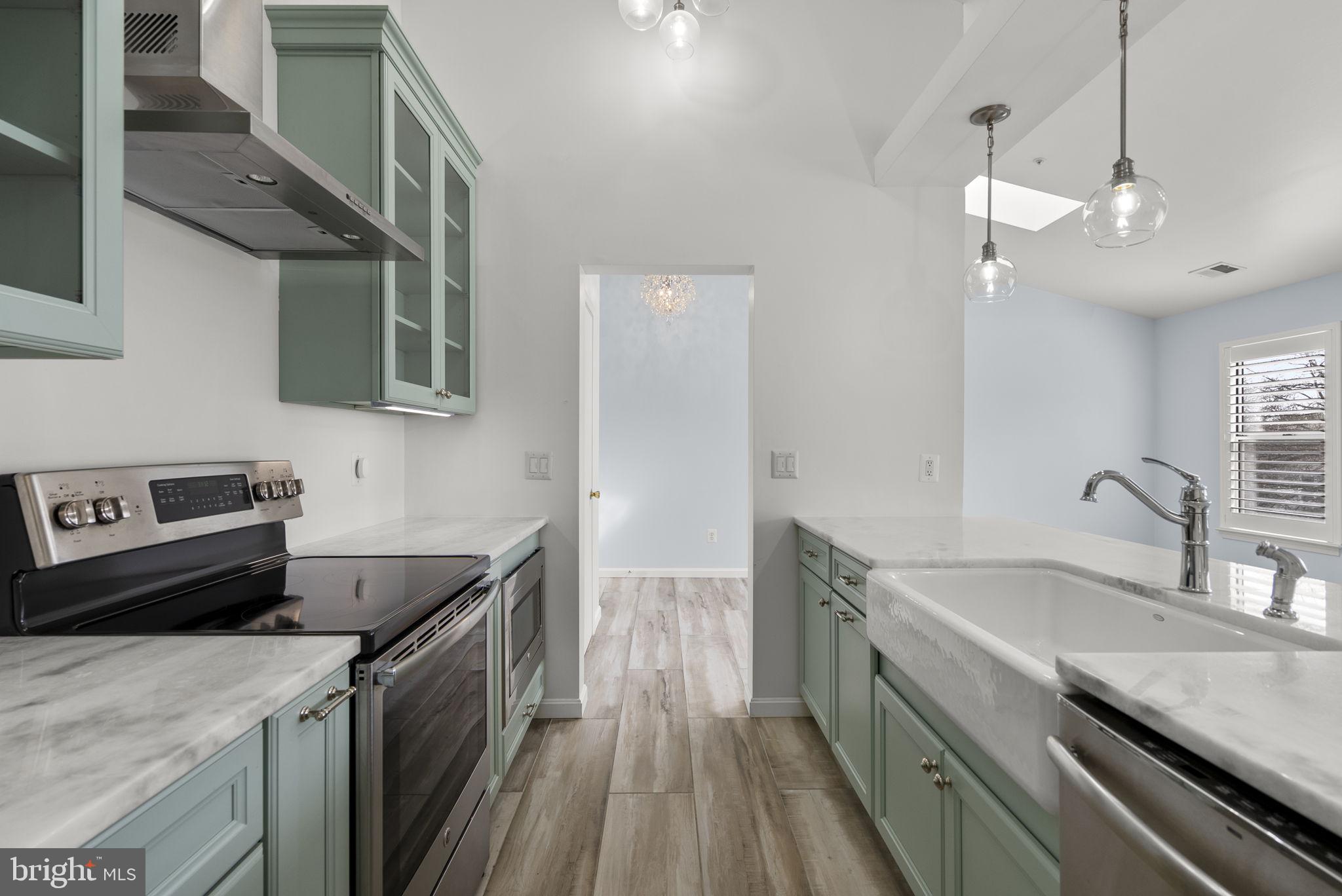 2610 CAMELBACK LANE 9