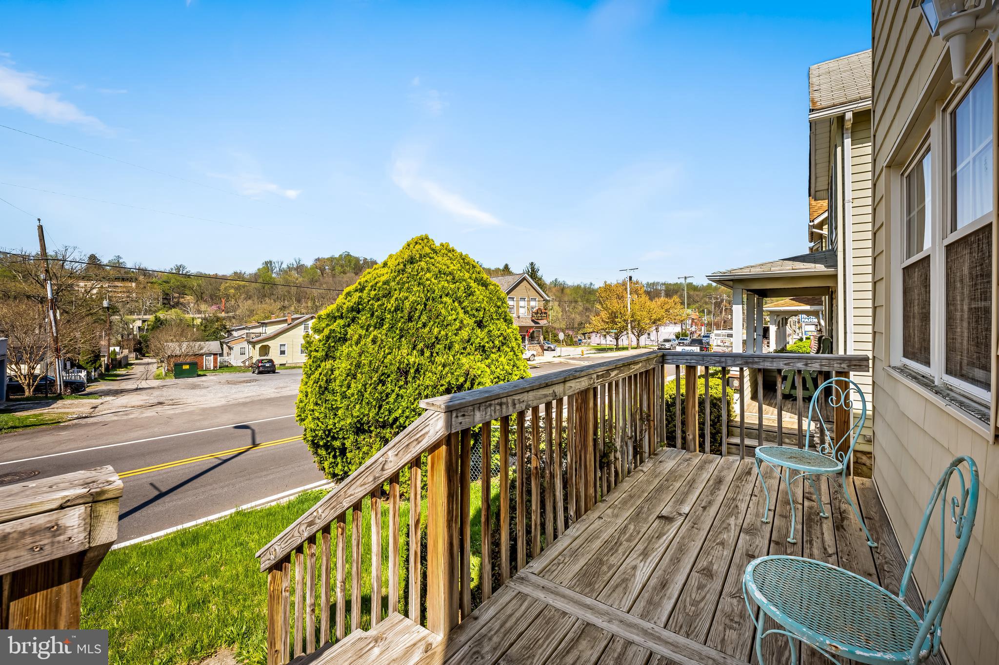 MOUNT WASHINGTON - Residential