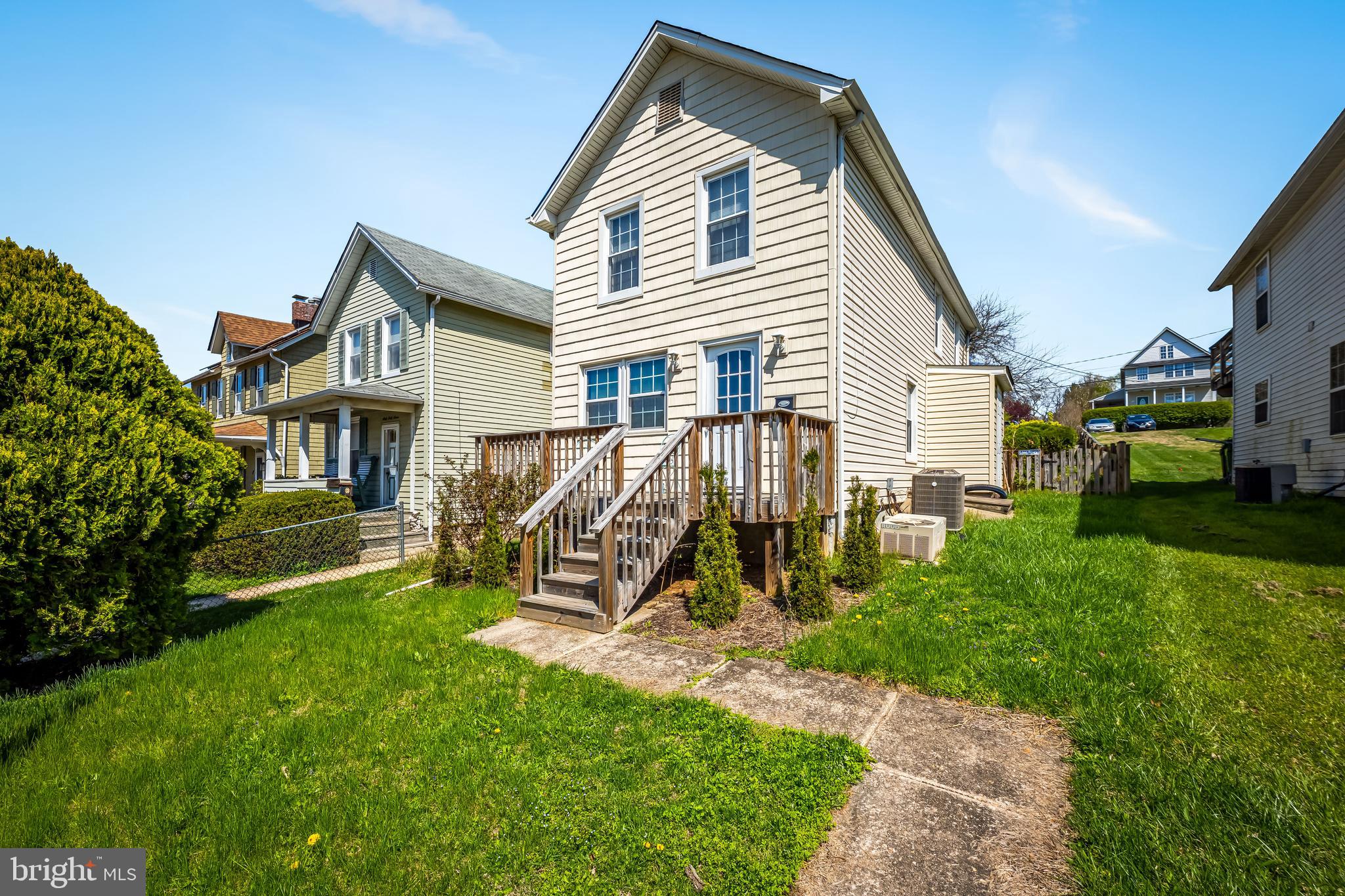 MOUNT WASHINGTON - Residential