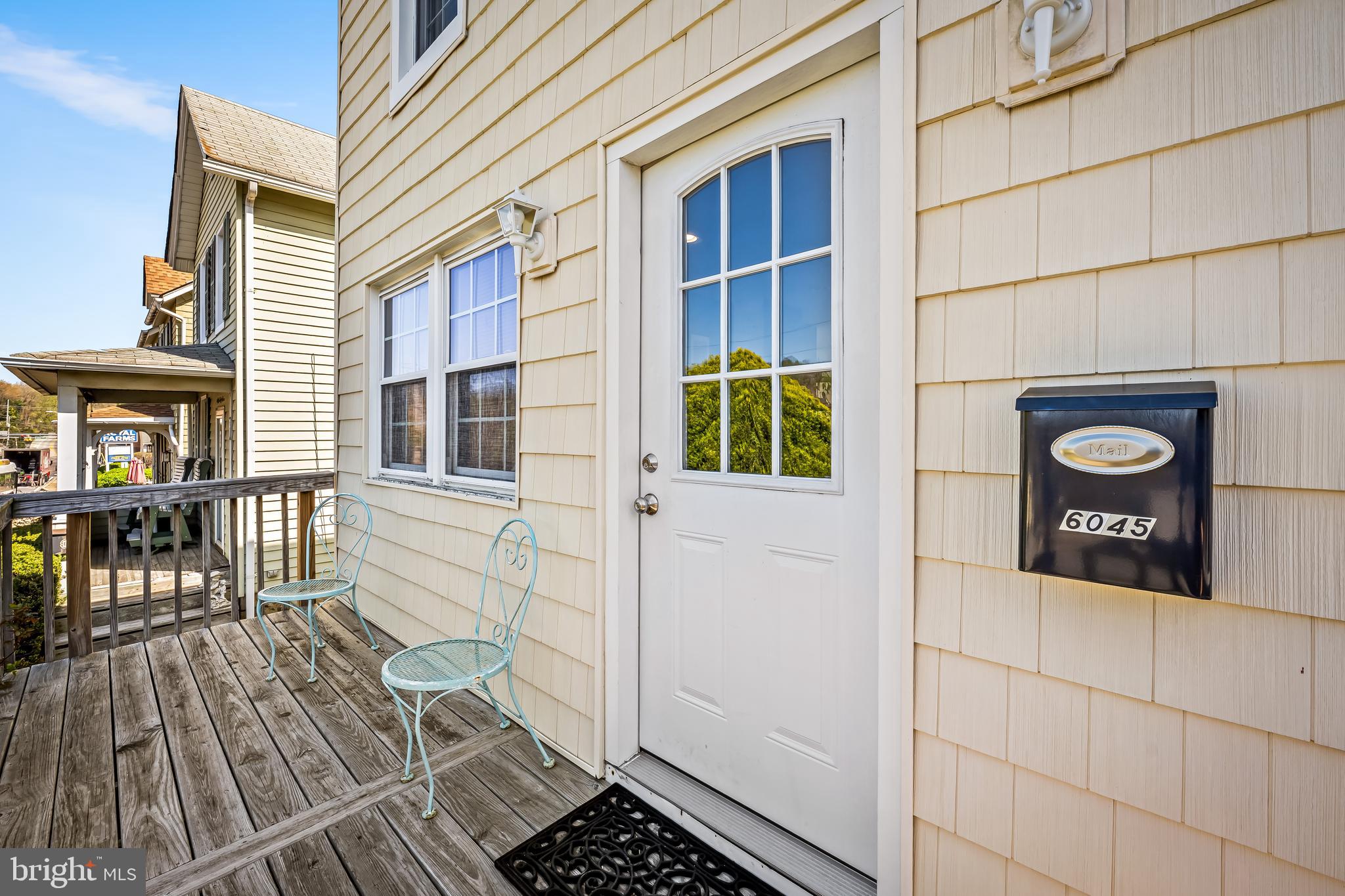 MOUNT WASHINGTON - Residential