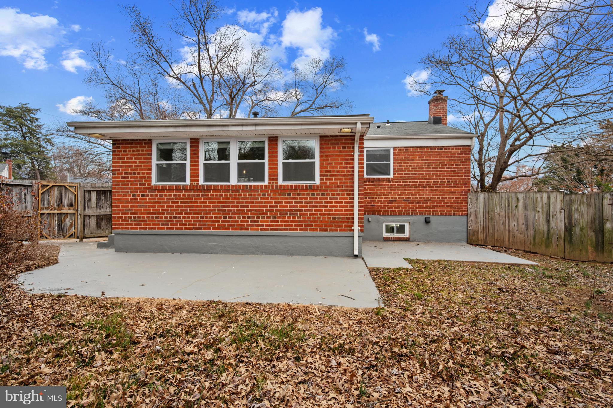 RANDOLPH HILLS - Residential Lease