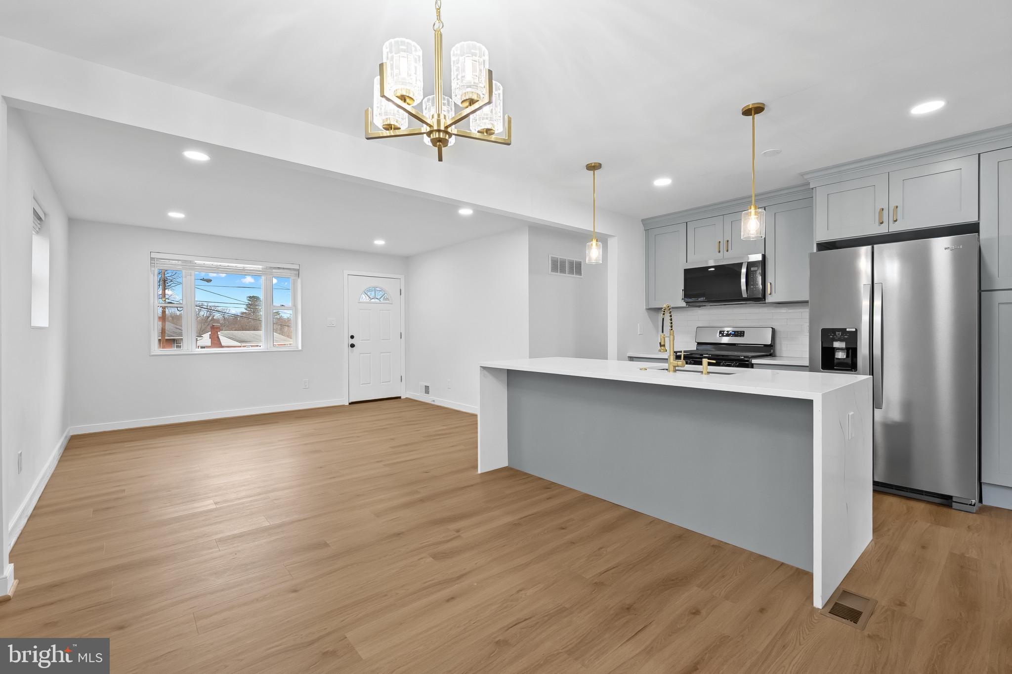 RANDOLPH HILLS - Residential Lease