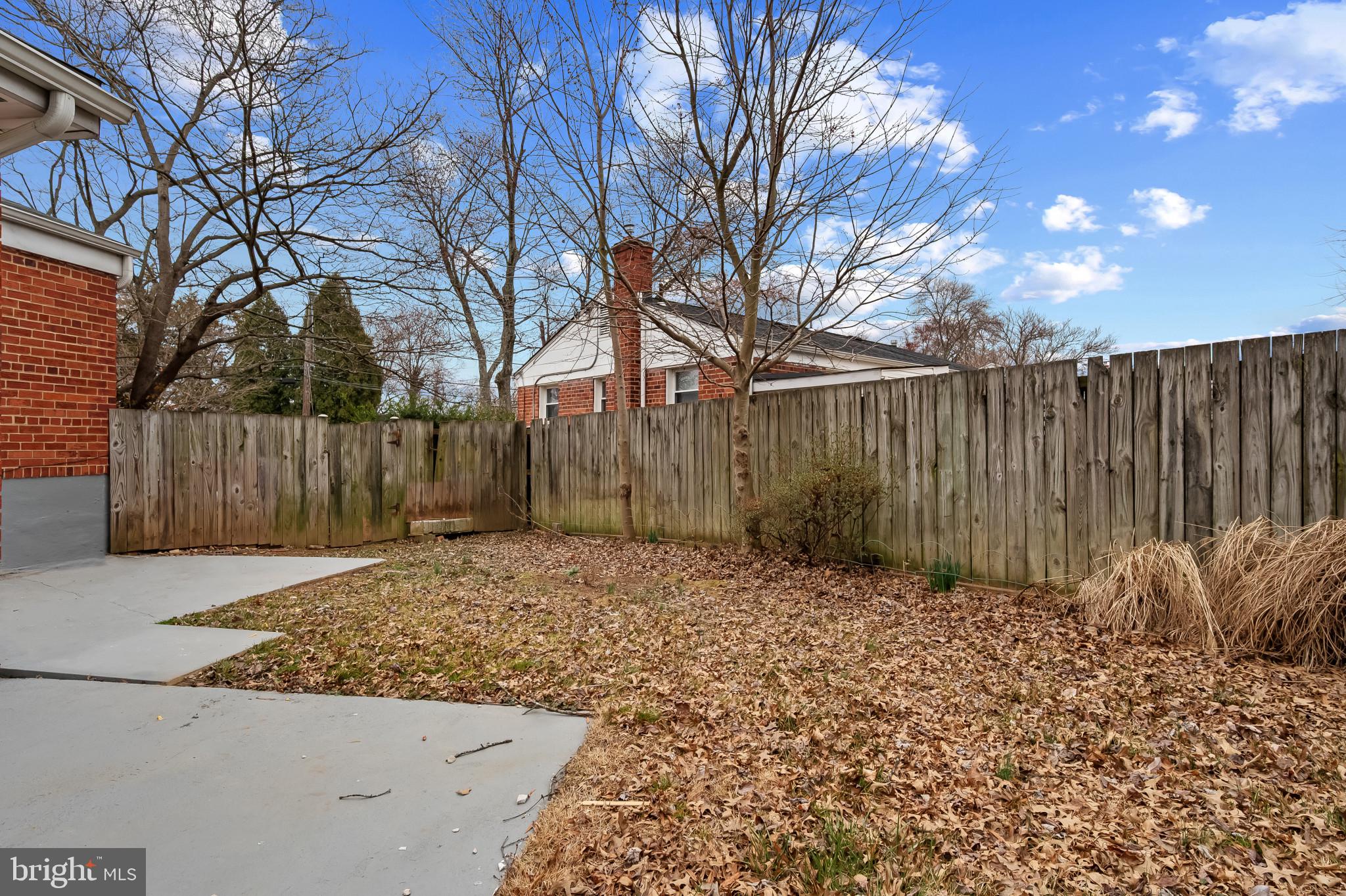 RANDOLPH HILLS - Residential Lease