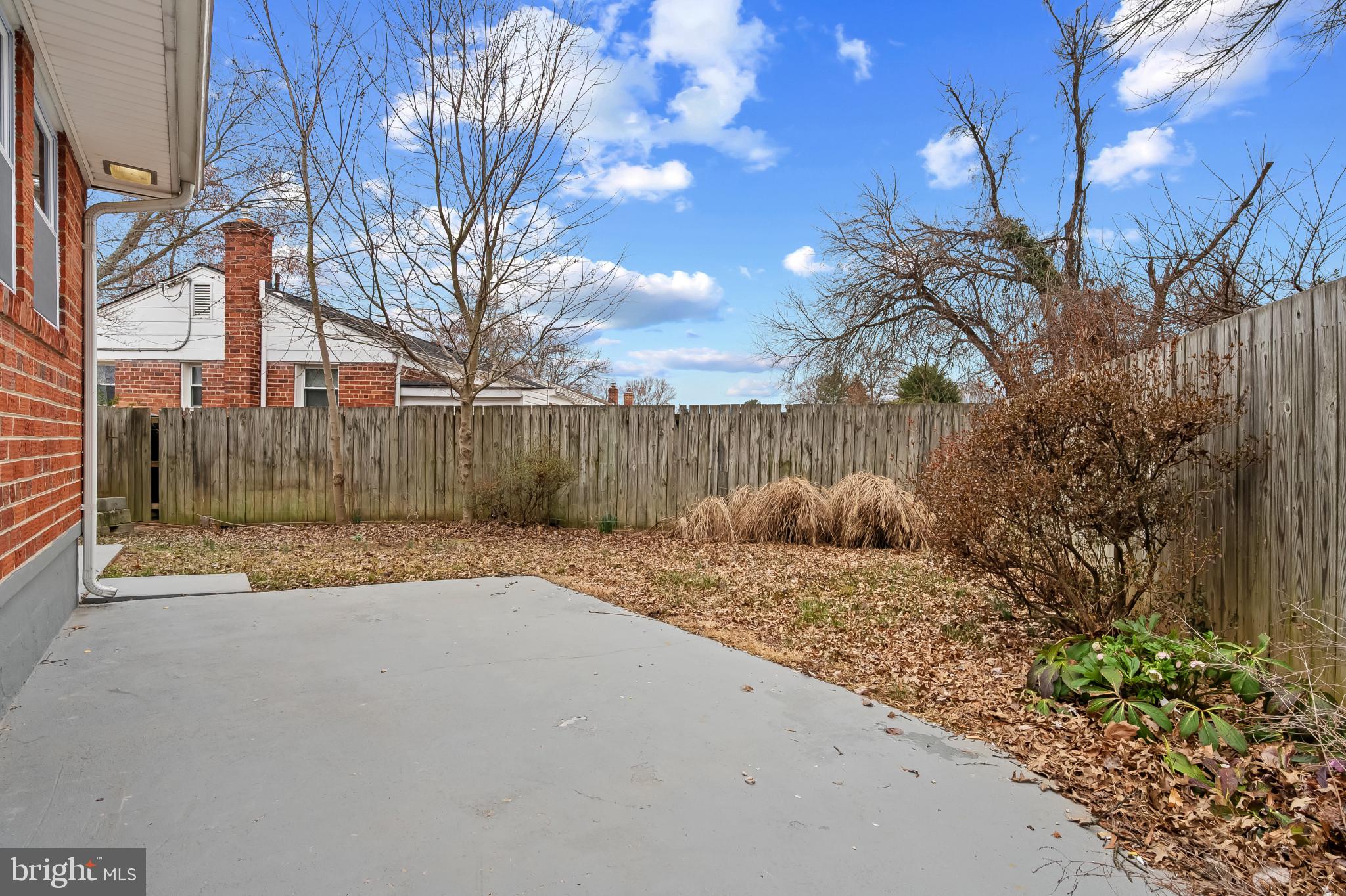 RANDOLPH HILLS - Residential Lease