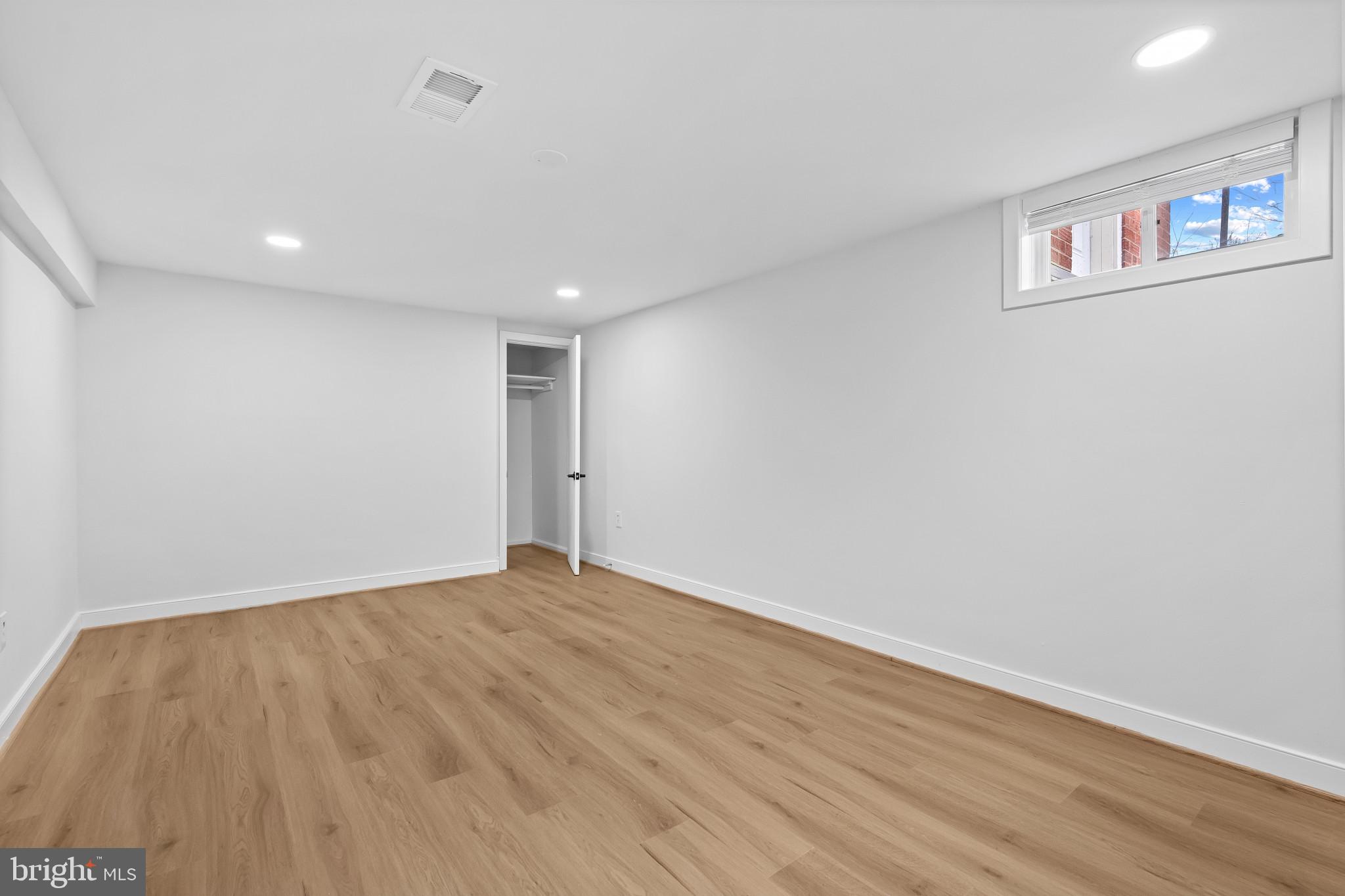 RANDOLPH HILLS - Residential Lease