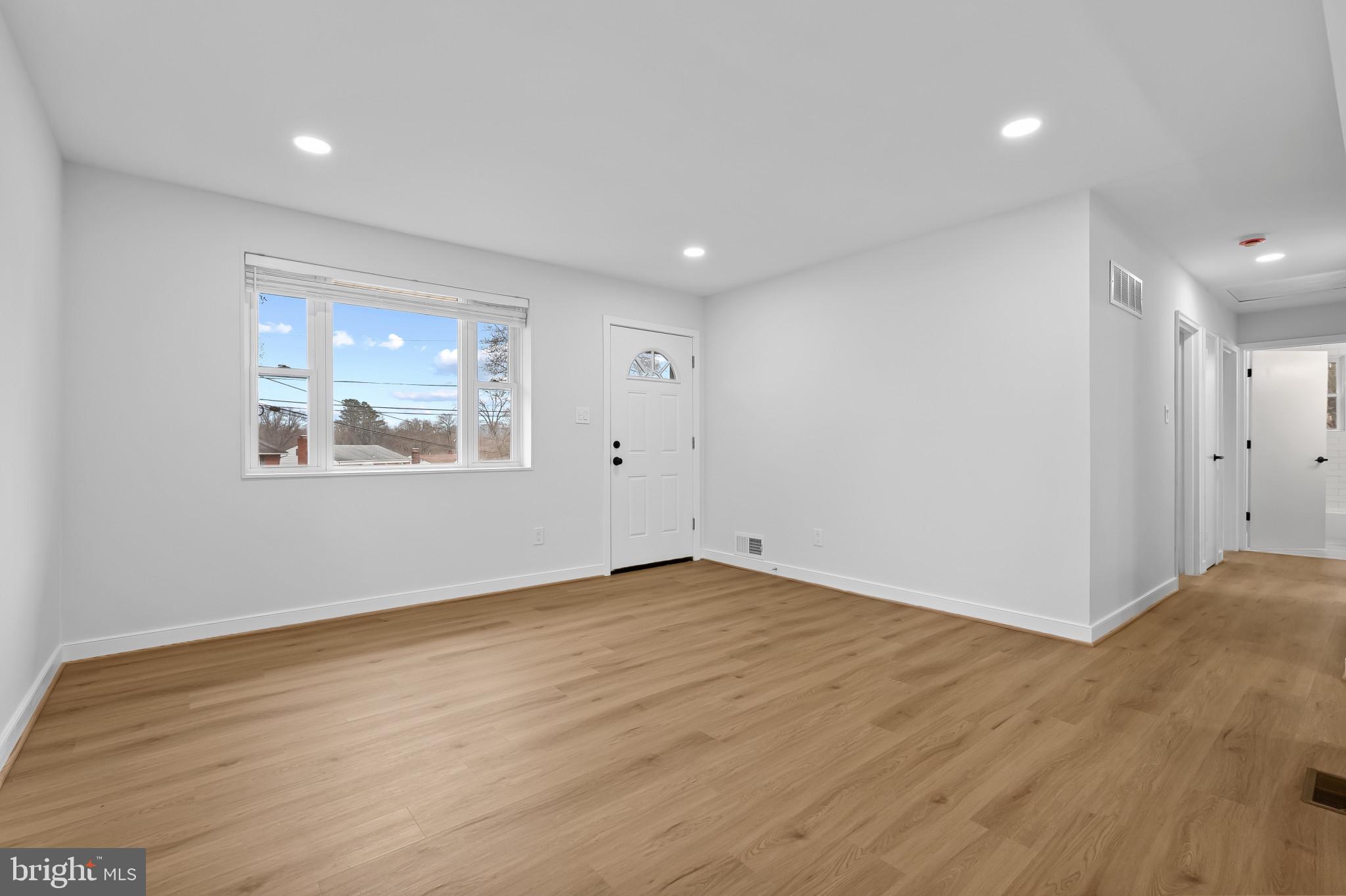 RANDOLPH HILLS - Residential Lease