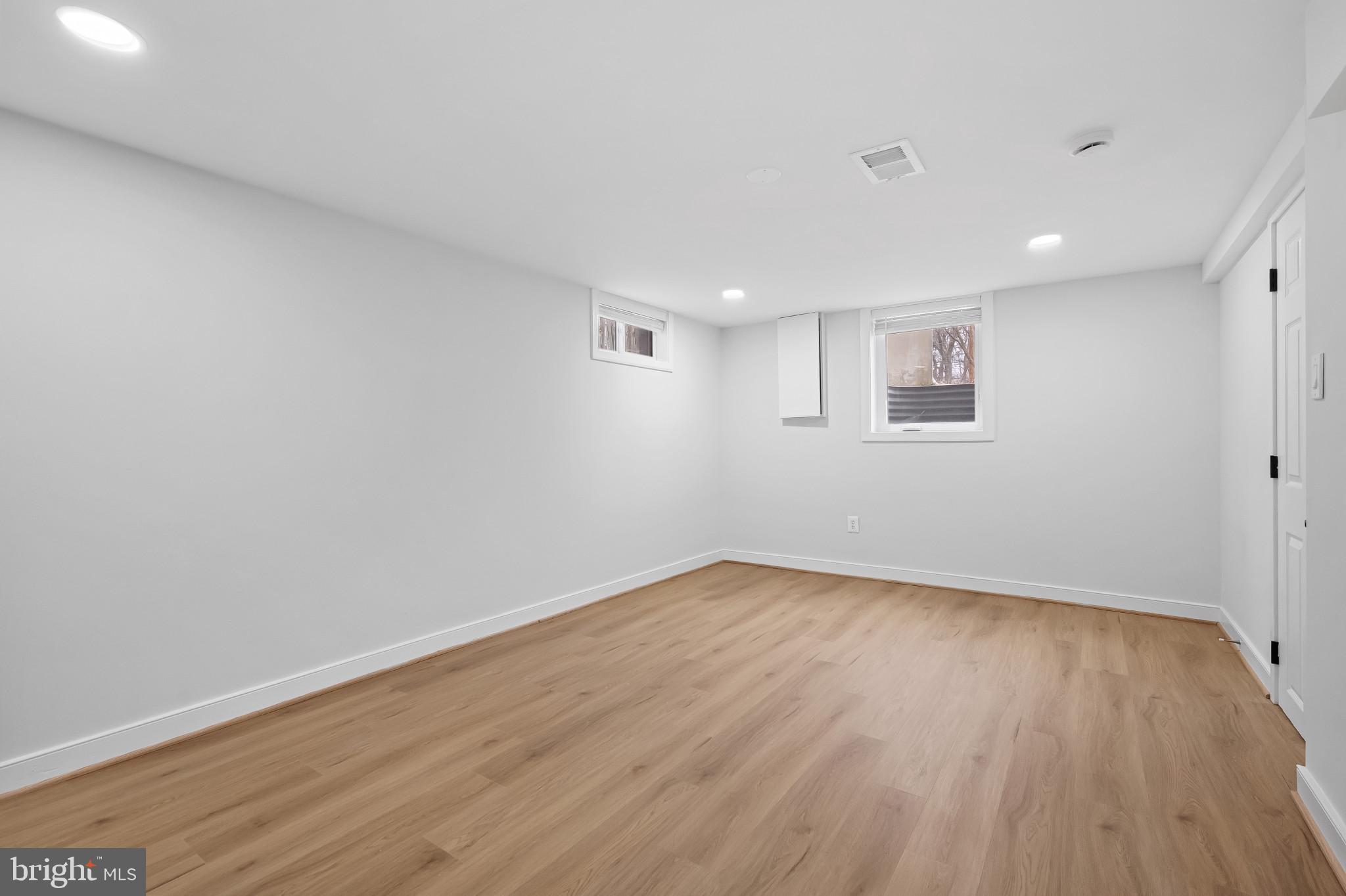 RANDOLPH HILLS - Residential Lease