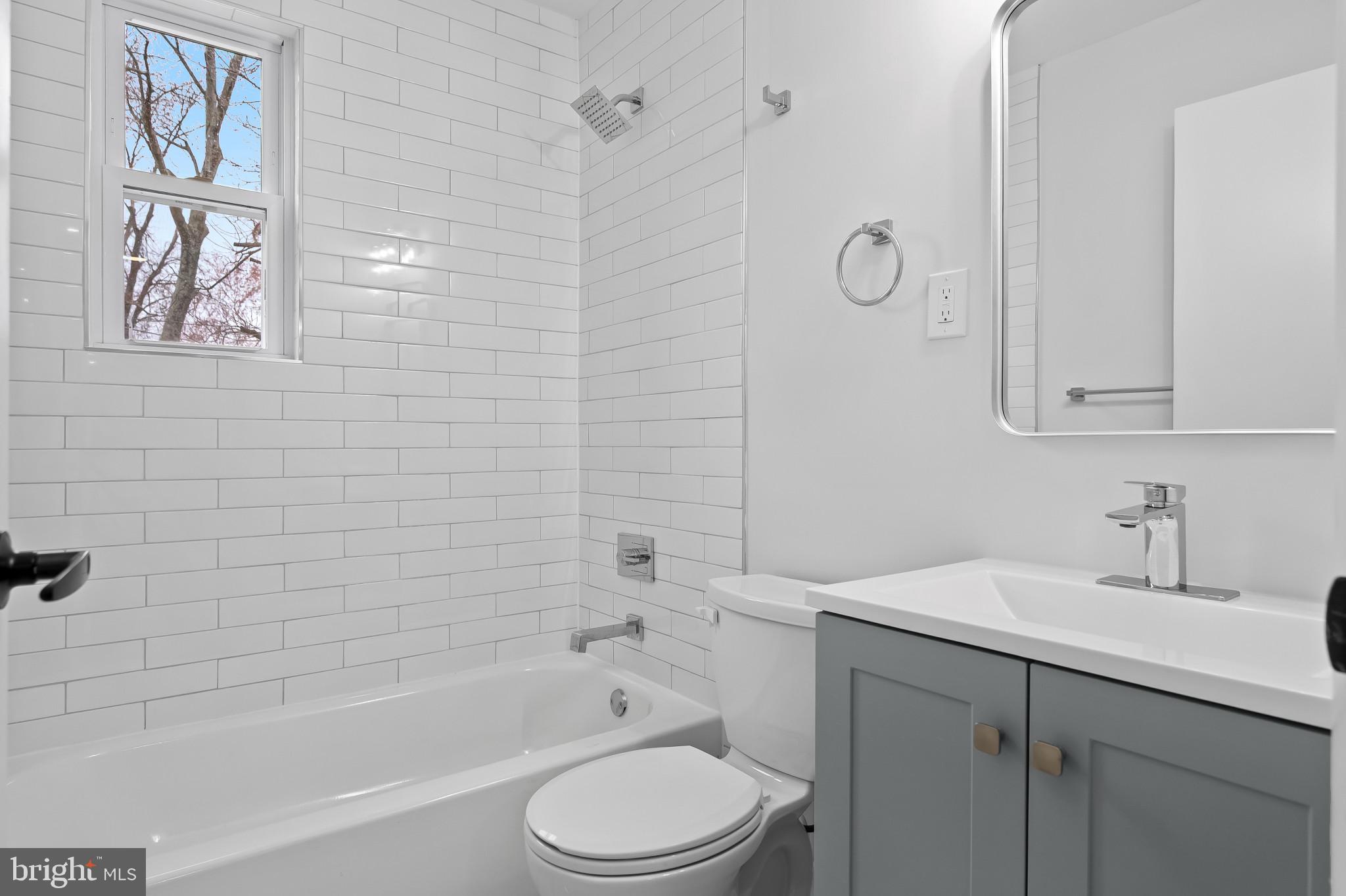 RANDOLPH HILLS - Residential Lease