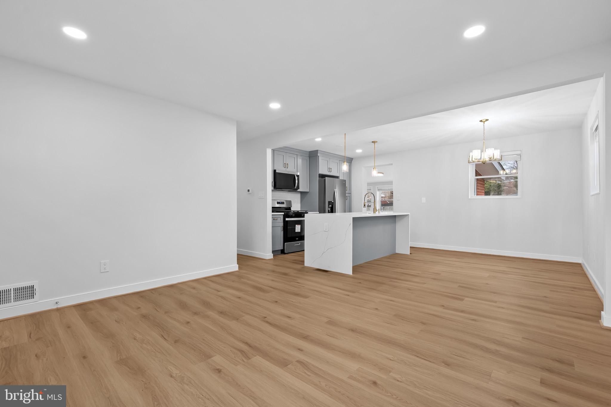 RANDOLPH HILLS - Residential Lease