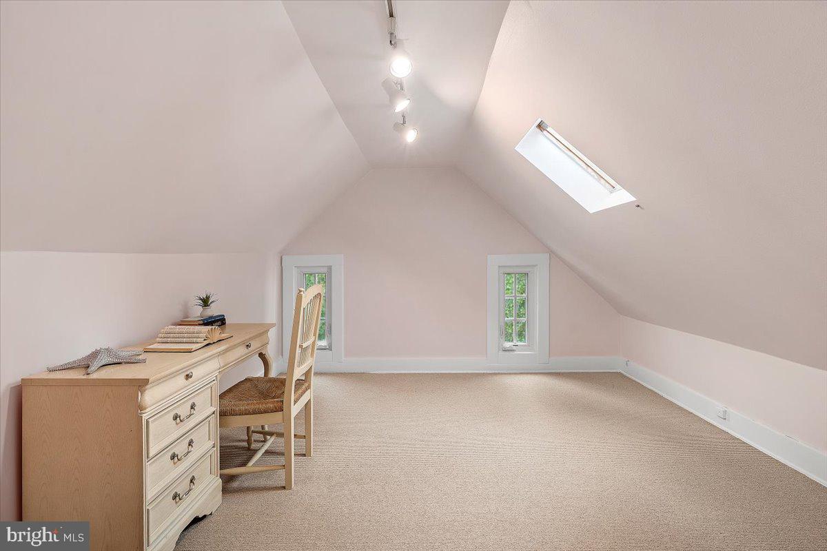 CHEVY CHASE - Residential