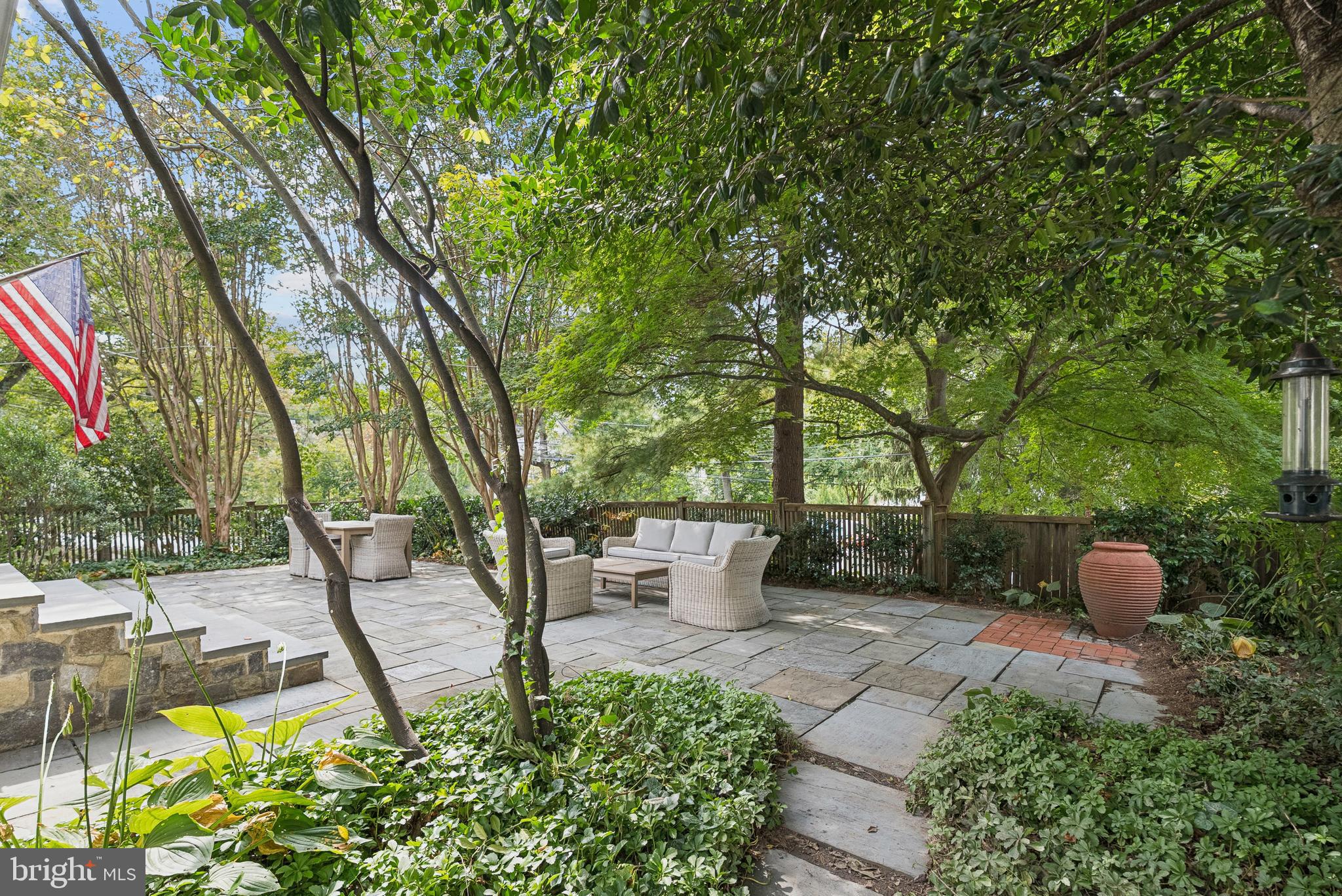 CHEVY CHASE - Residential